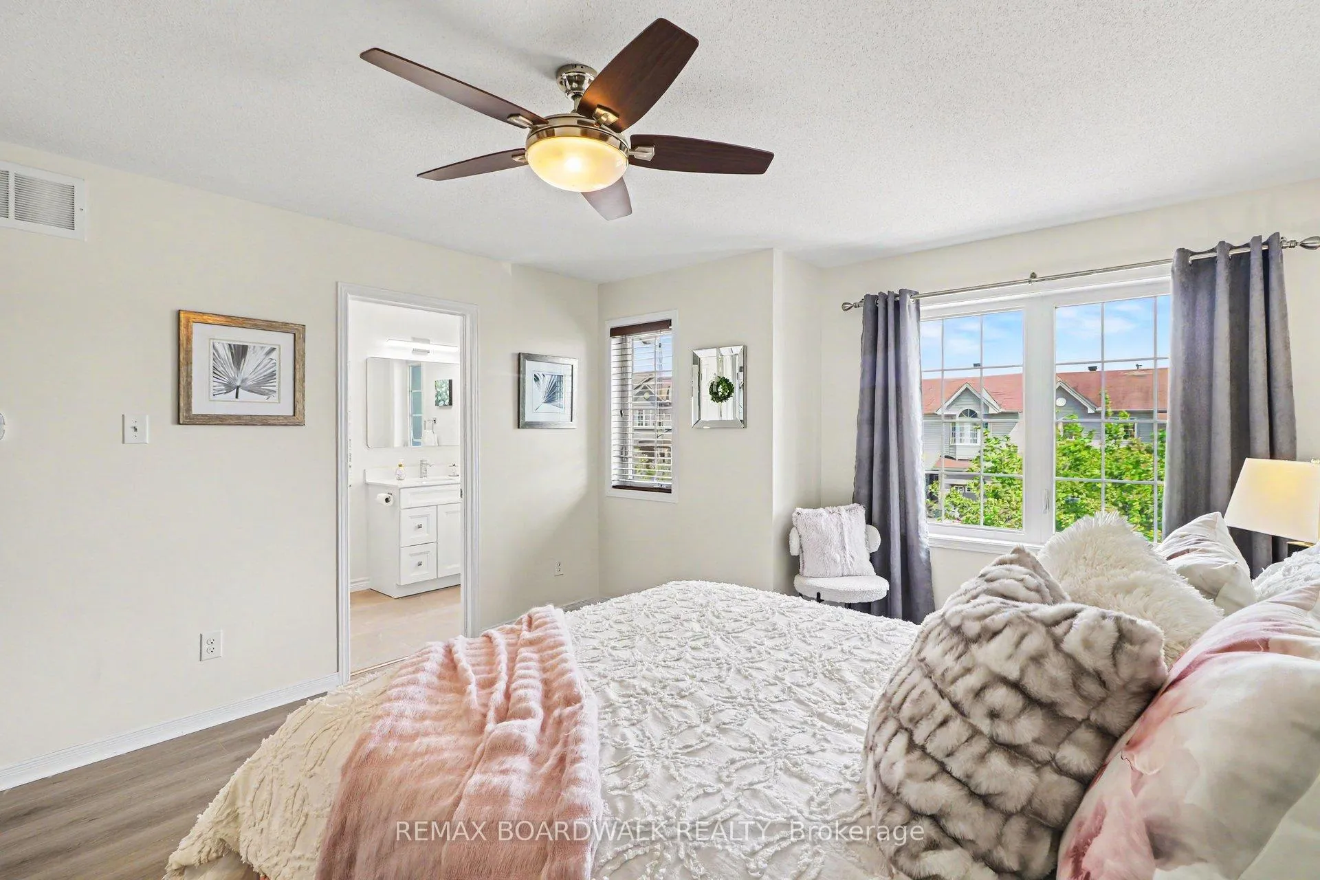Photo 18 of 350 Rolling Meadow Crescent, Ottawa, Mer Bleue/Bradley Estates/Anderson Park — HOMEH