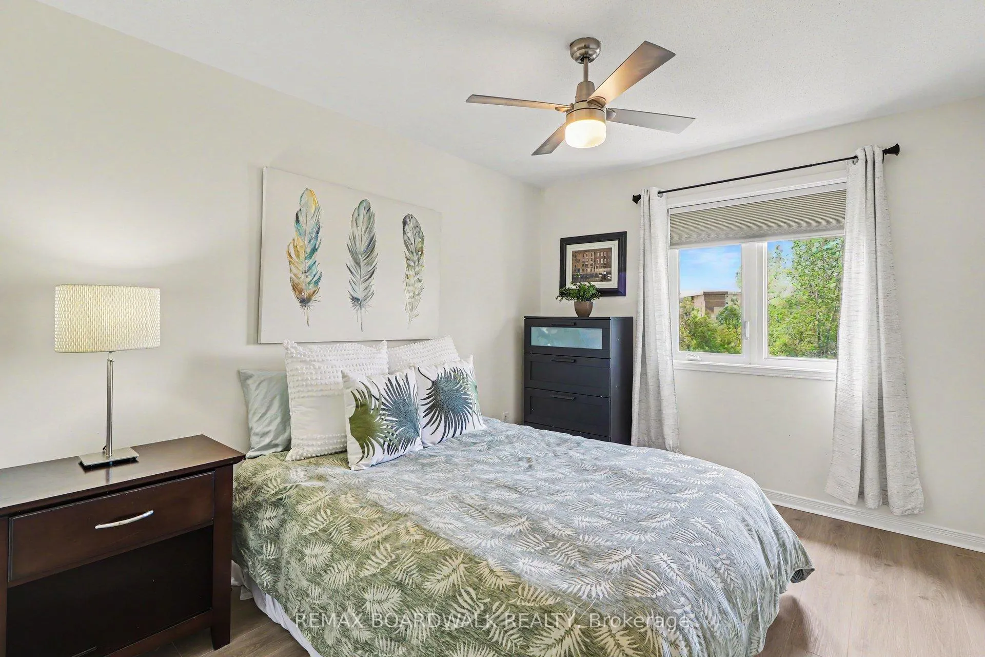 Photo 20 of 350 Rolling Meadow Crescent, Ottawa, Mer Bleue/Bradley Estates/Anderson Park — HOMEH