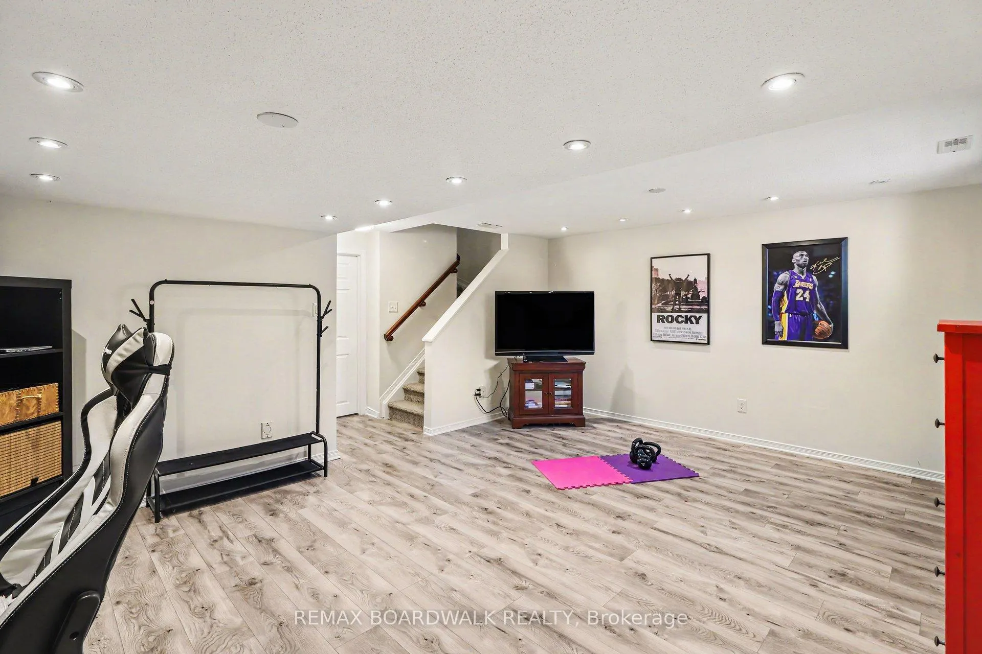 Photo 25 of 350 Rolling Meadow Crescent, Ottawa, Mer Bleue/Bradley Estates/Anderson Park — HOMEH