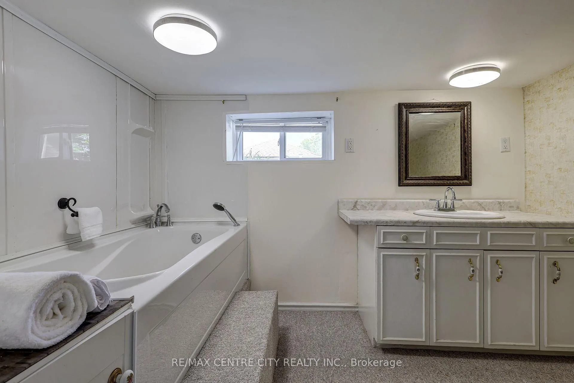 Photo 17 of 28 Centre Street, Bayham, Vienna — HOMEH