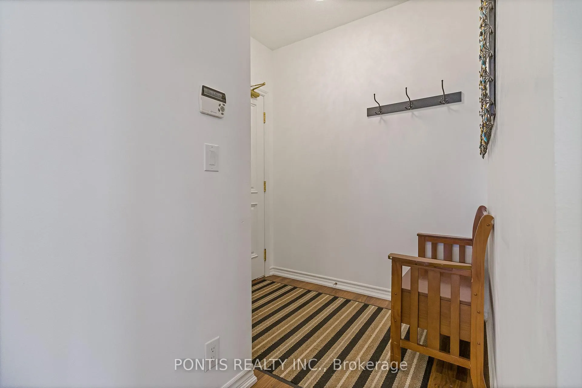Photo 5 of Unit 412, 9235 Jane Street, Vaughan, Maple — HOMEH