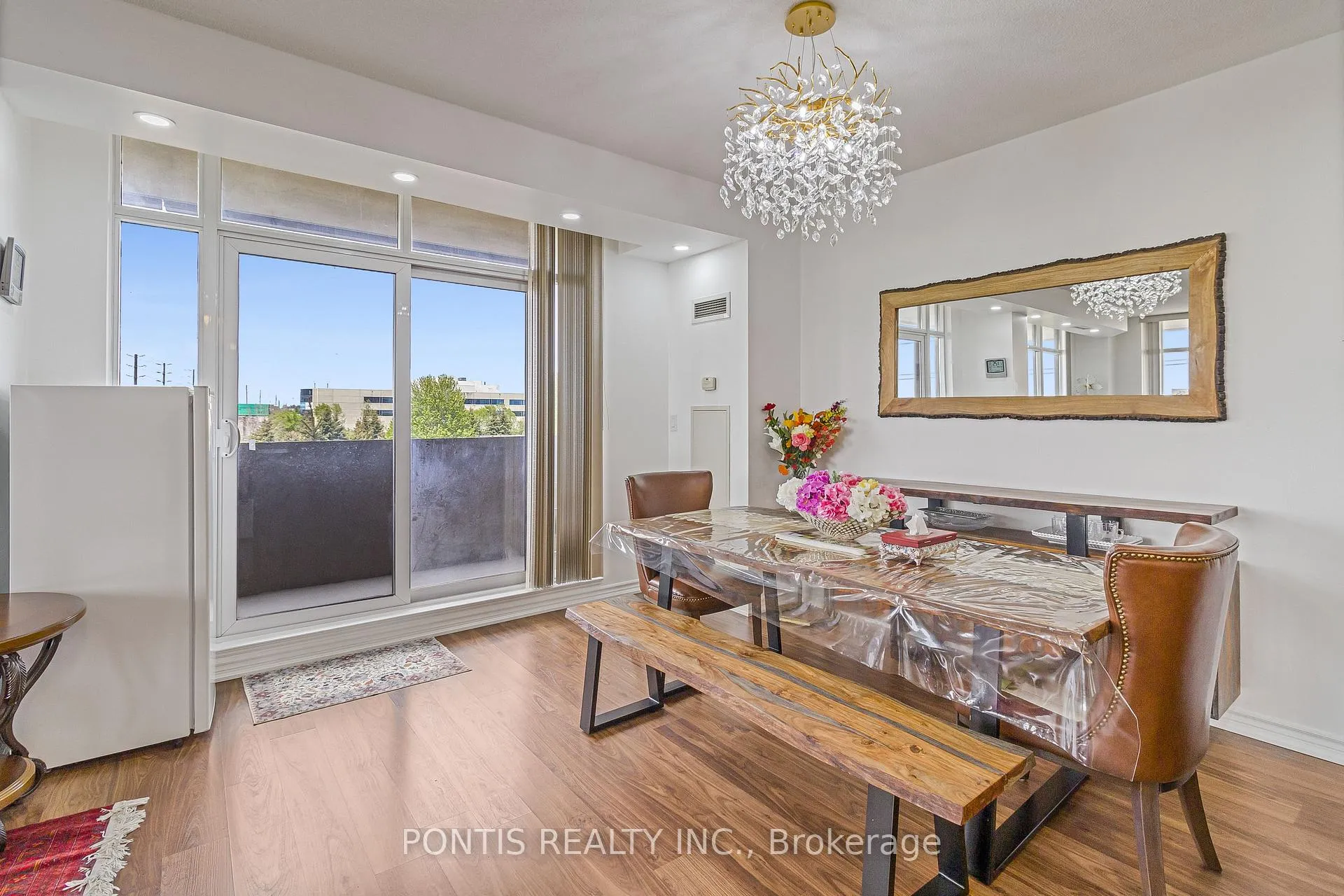 Photo 11 of Unit 412, 9235 Jane Street, Vaughan, Maple — HOMEH