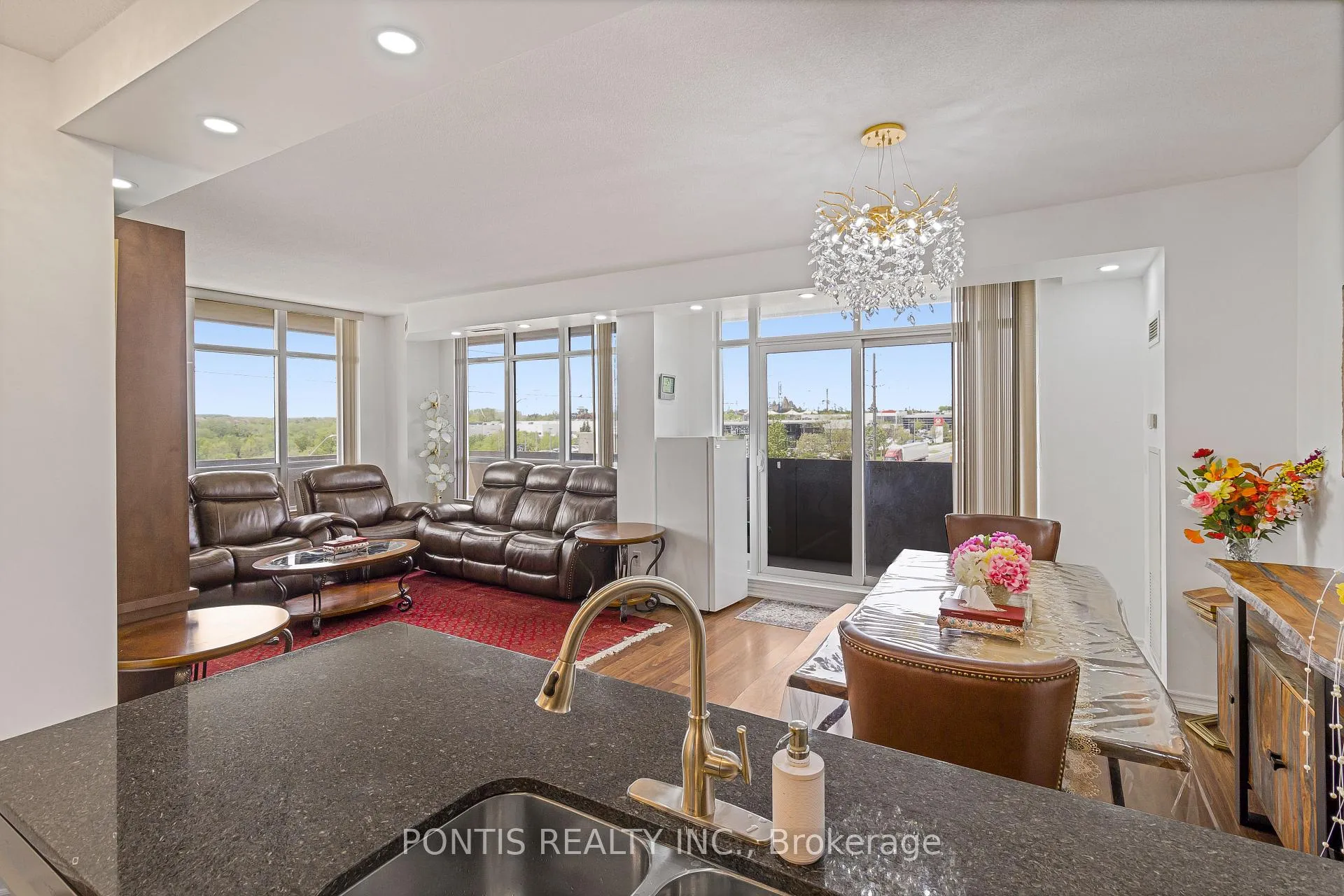 Photo 12 of Unit 412, 9235 Jane Street, Vaughan, Maple — HOMEH