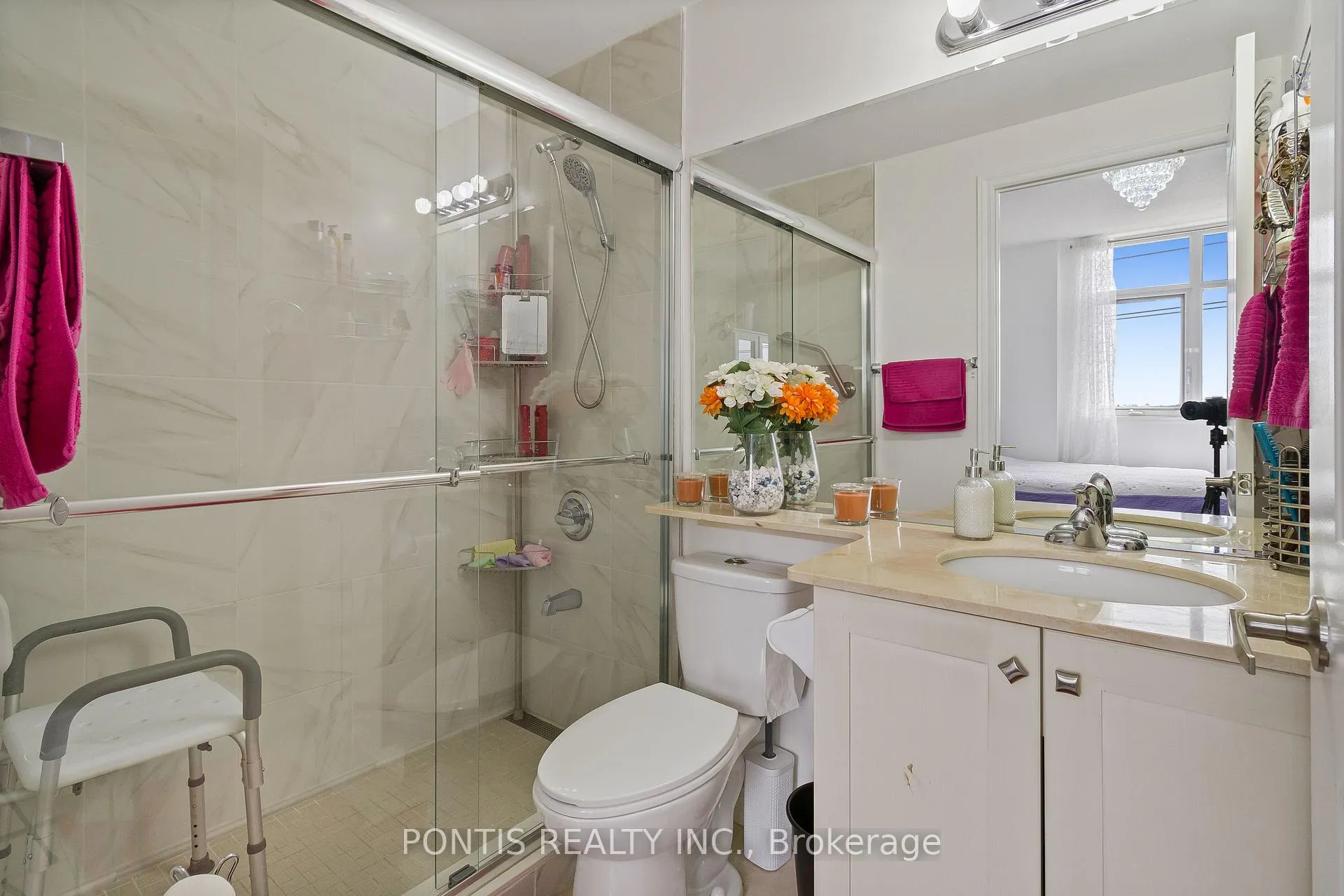 Photo 17 of Unit 412, 9235 Jane Street, Vaughan, Maple — HOMEH