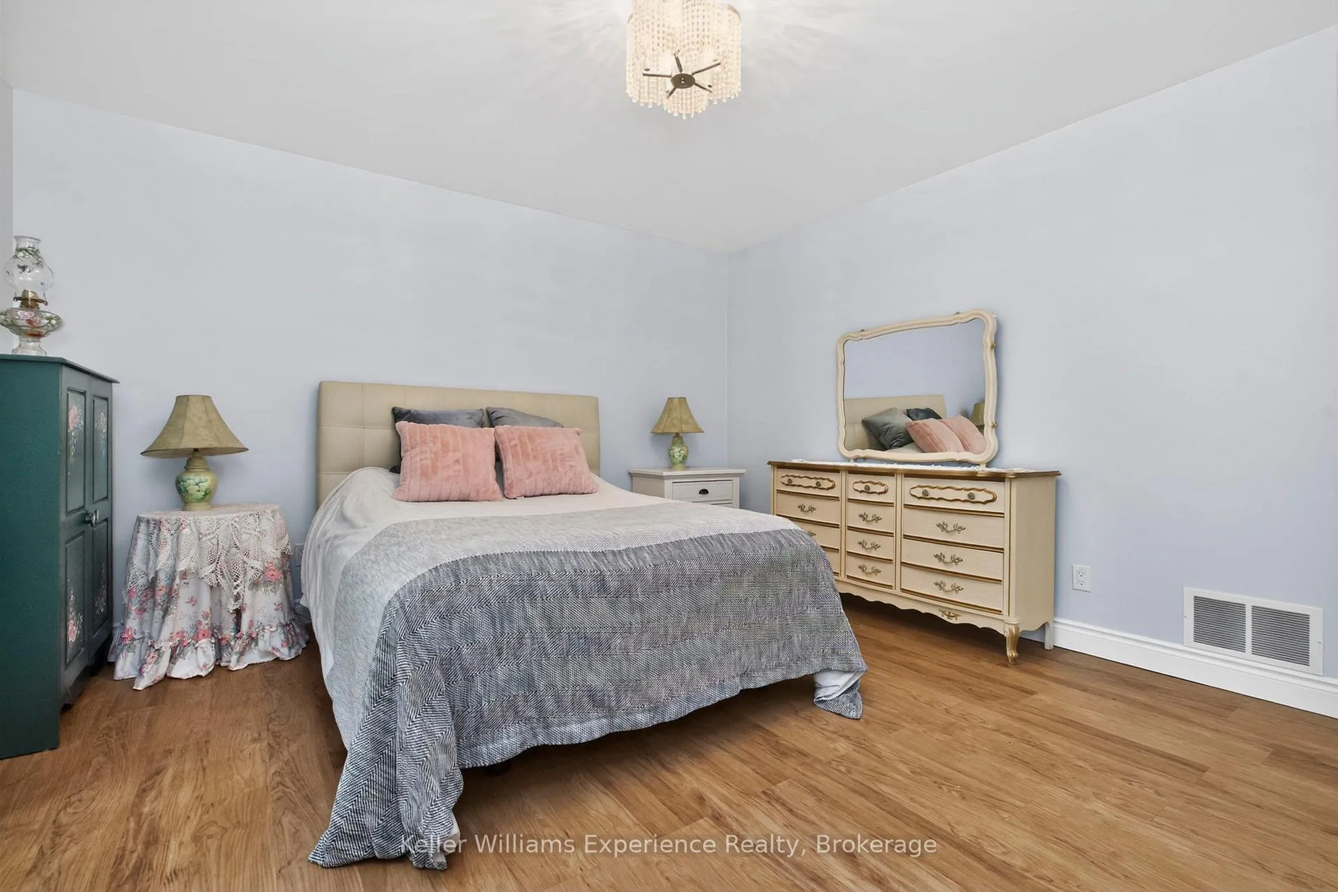 Photo 10 of Unit B, 2174 Ron Jones Road, Tay, Rural Tay — HOMEH
