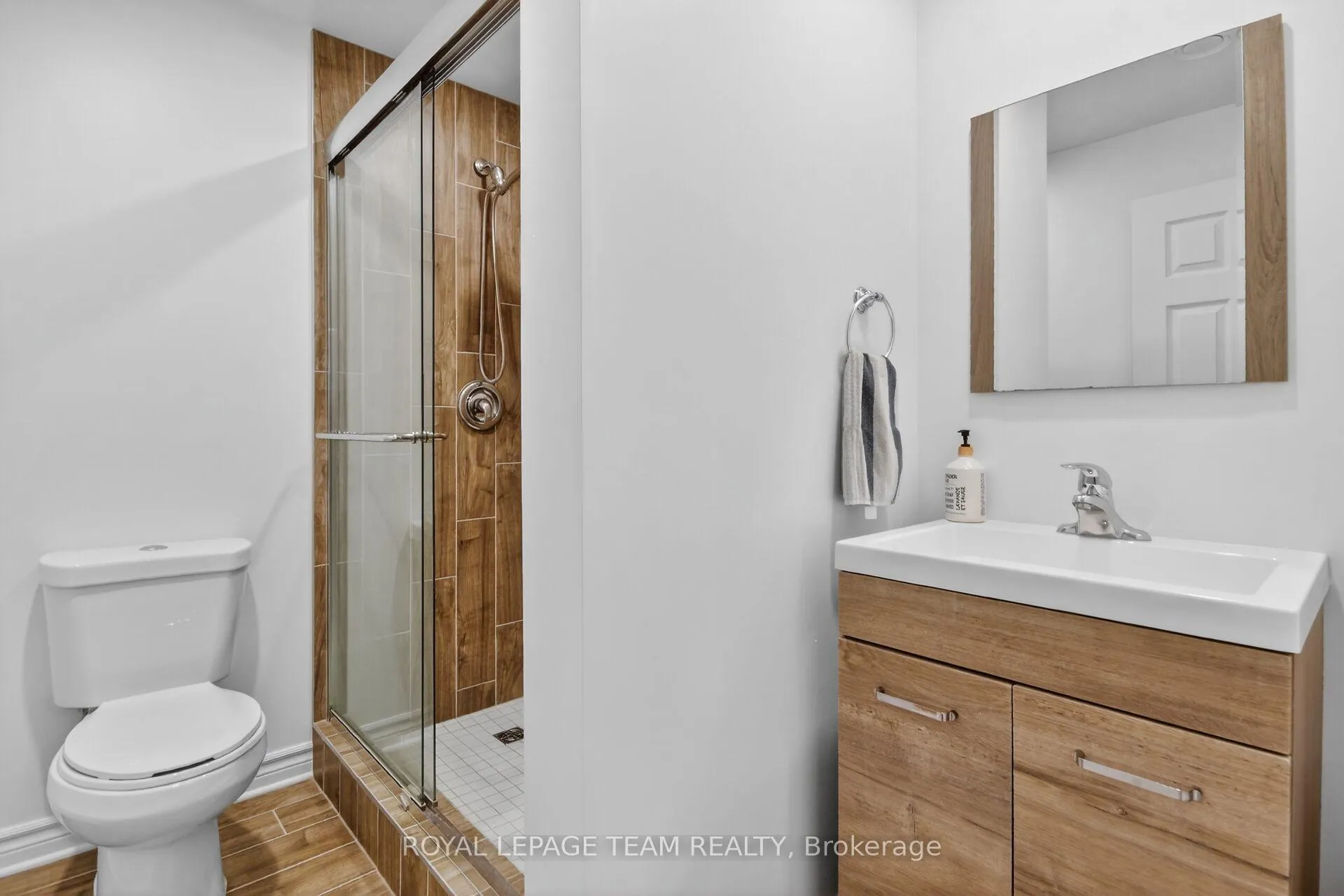 Photo 23 of 69 Mayer Street, The Nation, Limoges — HOMEH