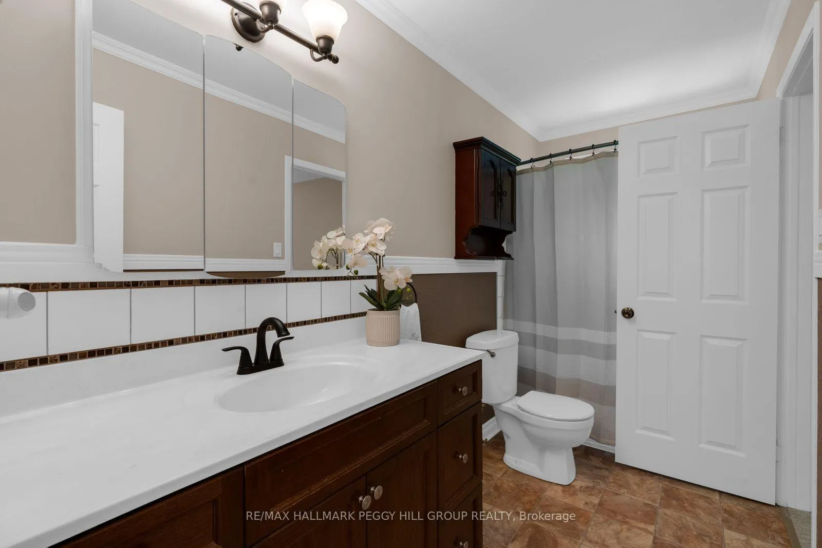 Photo 8 of 3644 Baldwick Lane, Springwater, Rural Springwater — HOMEH
