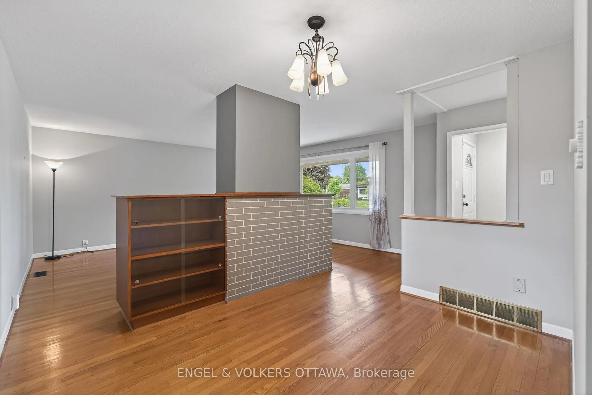 Photo 7 of 62 Wigan Drive, Ottawa, Borden Farm/Stewart Farm/Carleton Heights/Parkwood Hills — HOMEH