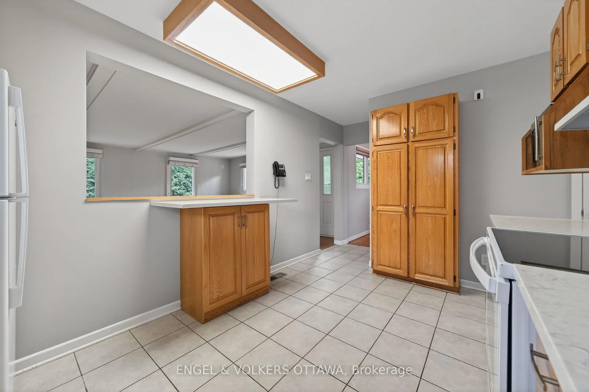 Photo 12 of 62 Wigan Drive, Ottawa, Borden Farm/Stewart Farm/Carleton Heights/Parkwood Hills — HOMEH