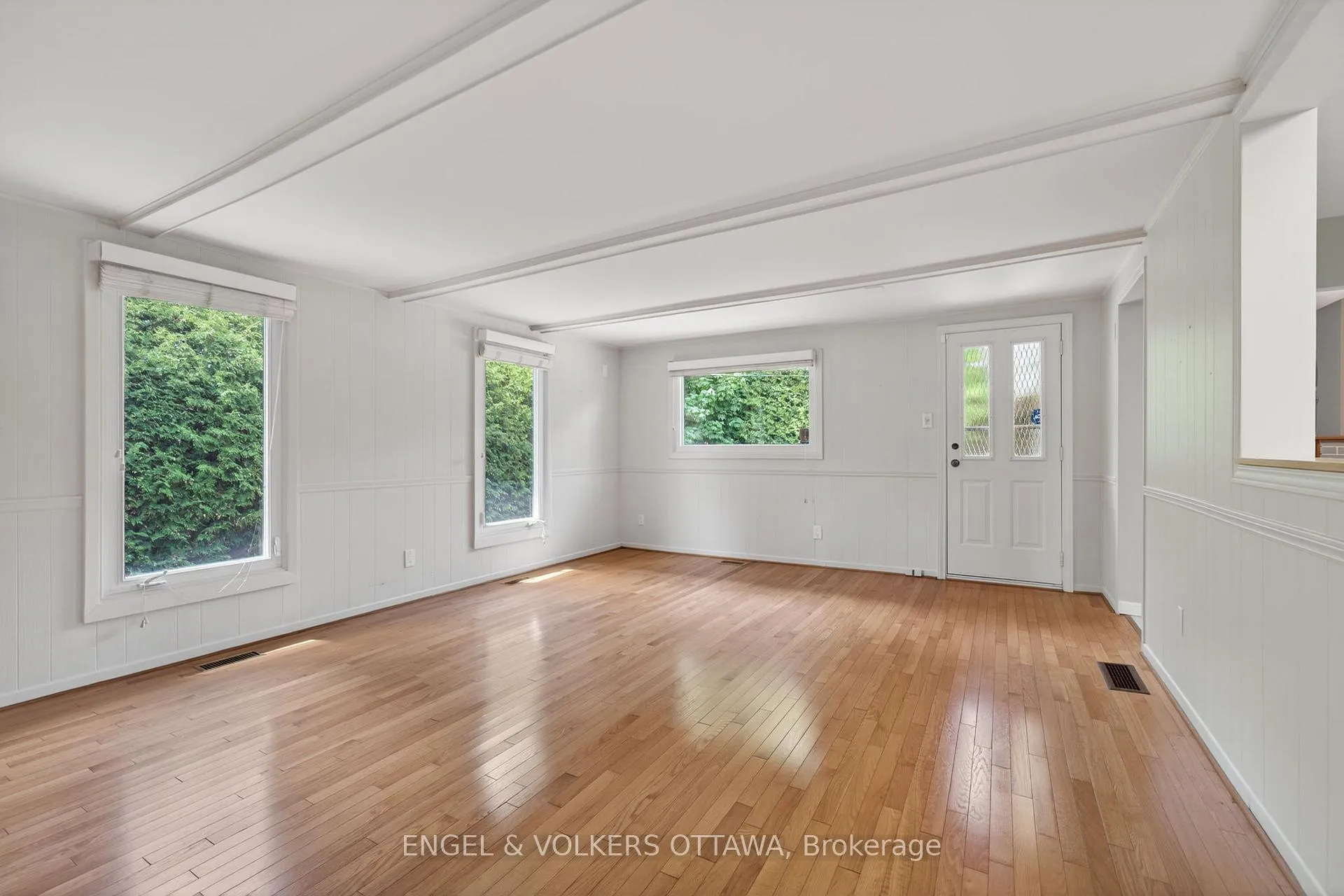 Photo 15 of 62 Wigan Drive, Ottawa, Borden Farm/Stewart Farm/Carleton Heights/Parkwood Hills — HOMEH