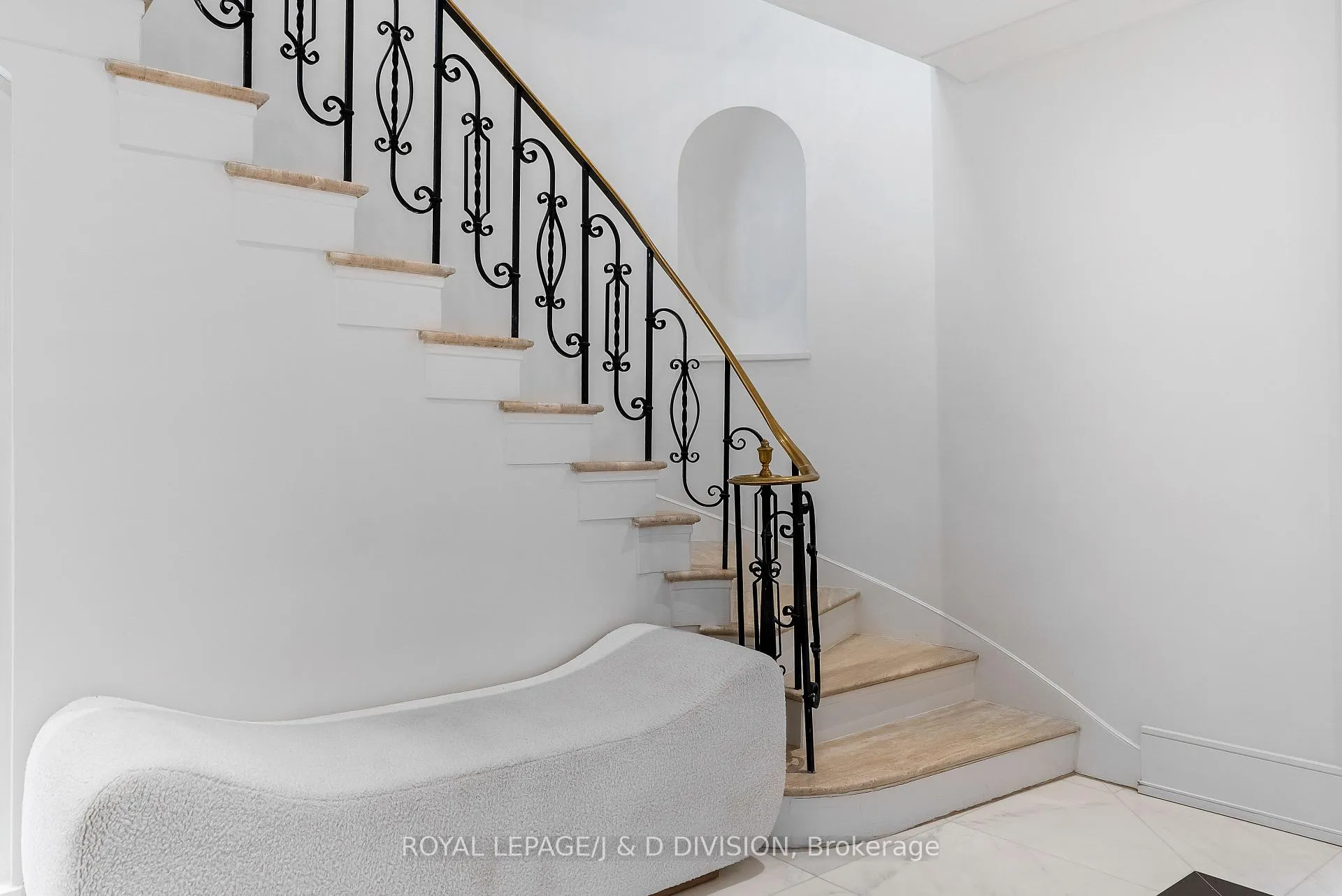 Photo 6 of 148 Forest Hill Road, Toronto, Forest Hill South — HOMEH
