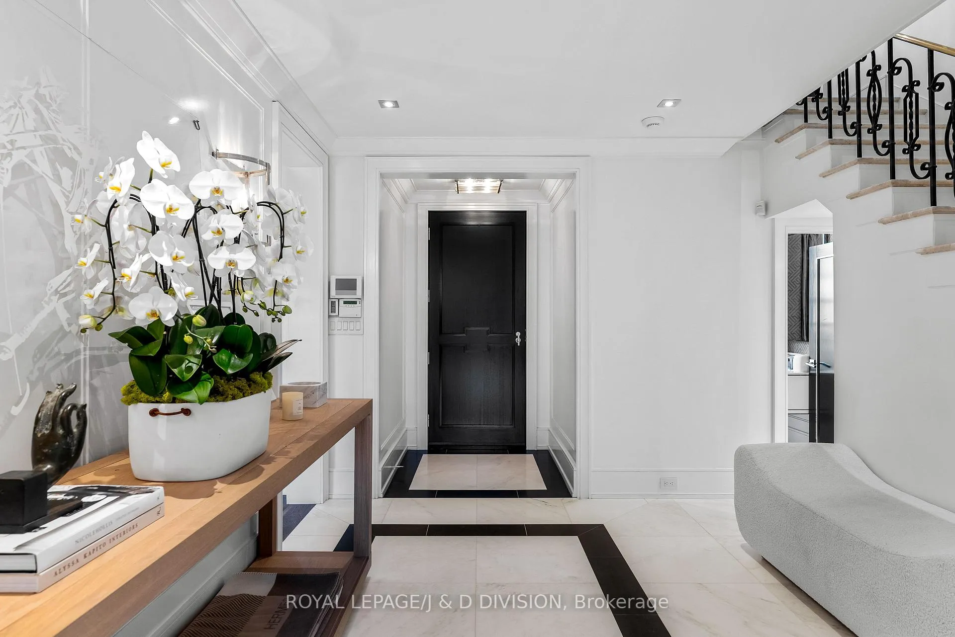 Photo 7 of 148 Forest Hill Road, Toronto, Forest Hill South — HOMEH