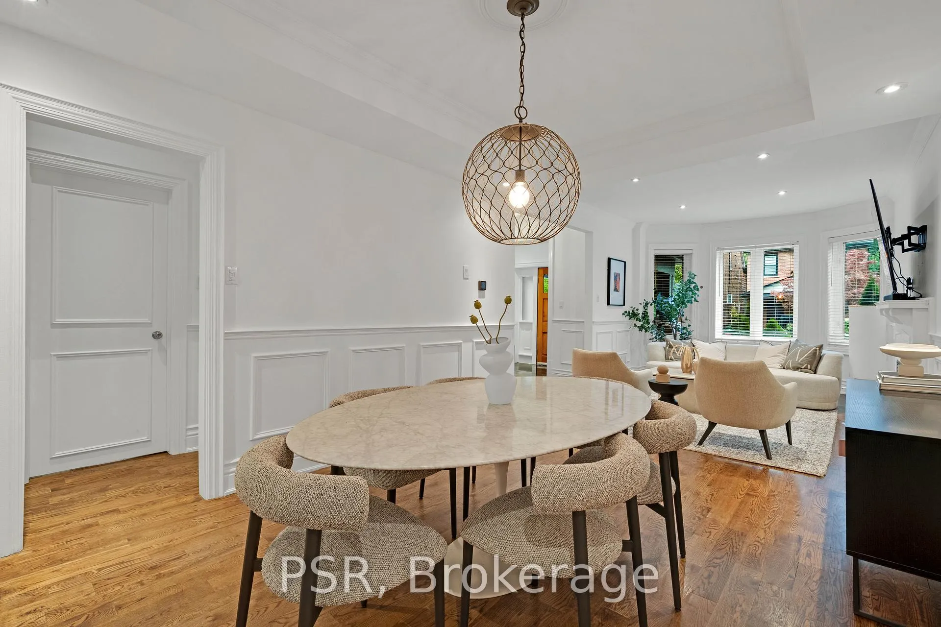 Photo 10 of 96 Hilton Avenue, Toronto, Casa Loma — HOMEH
