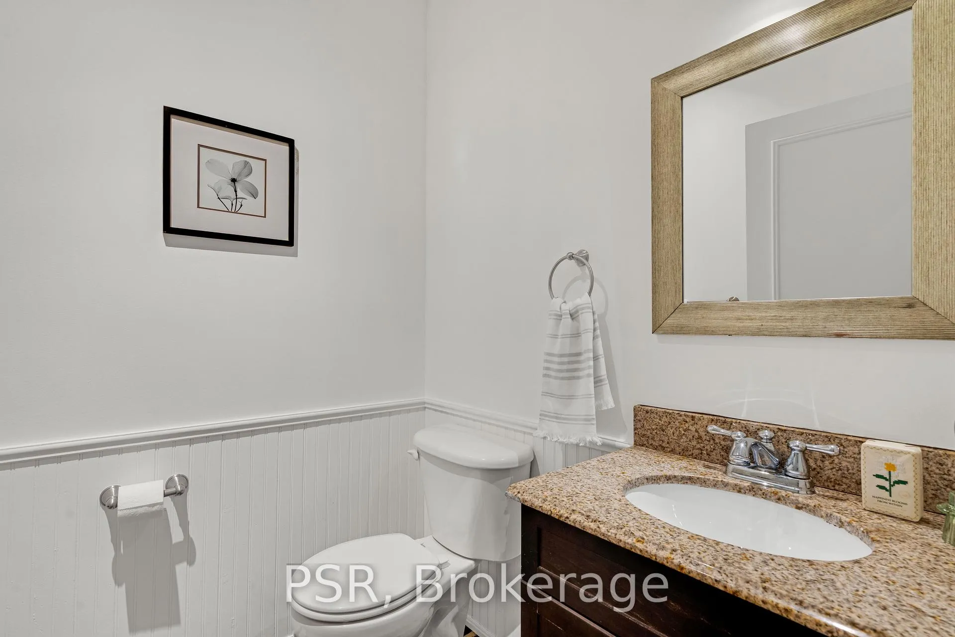 Photo 14 of 96 Hilton Avenue, Toronto, Casa Loma — HOMEH