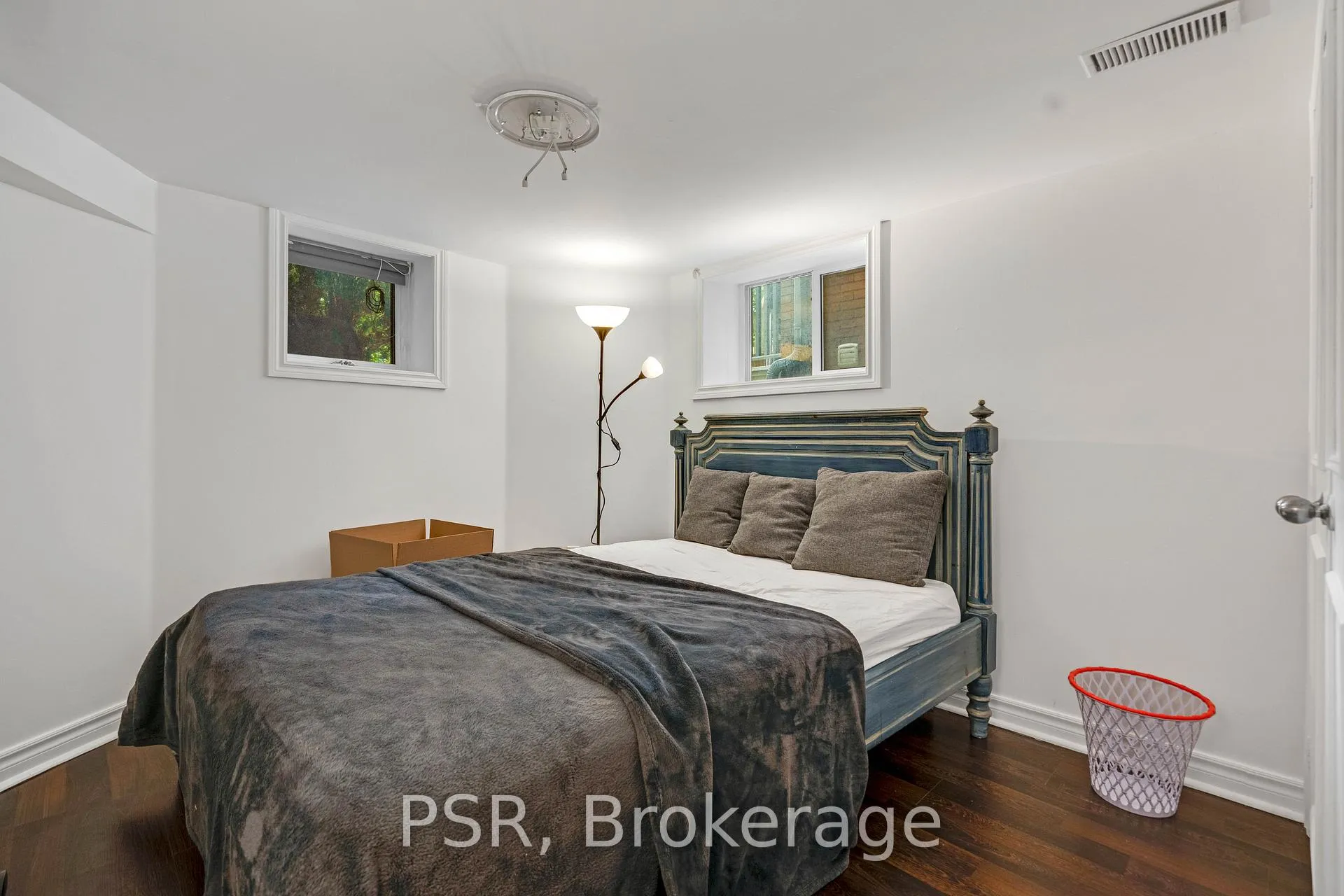 Photo 27 of 96 Hilton Avenue, Toronto, Casa Loma — HOMEH
