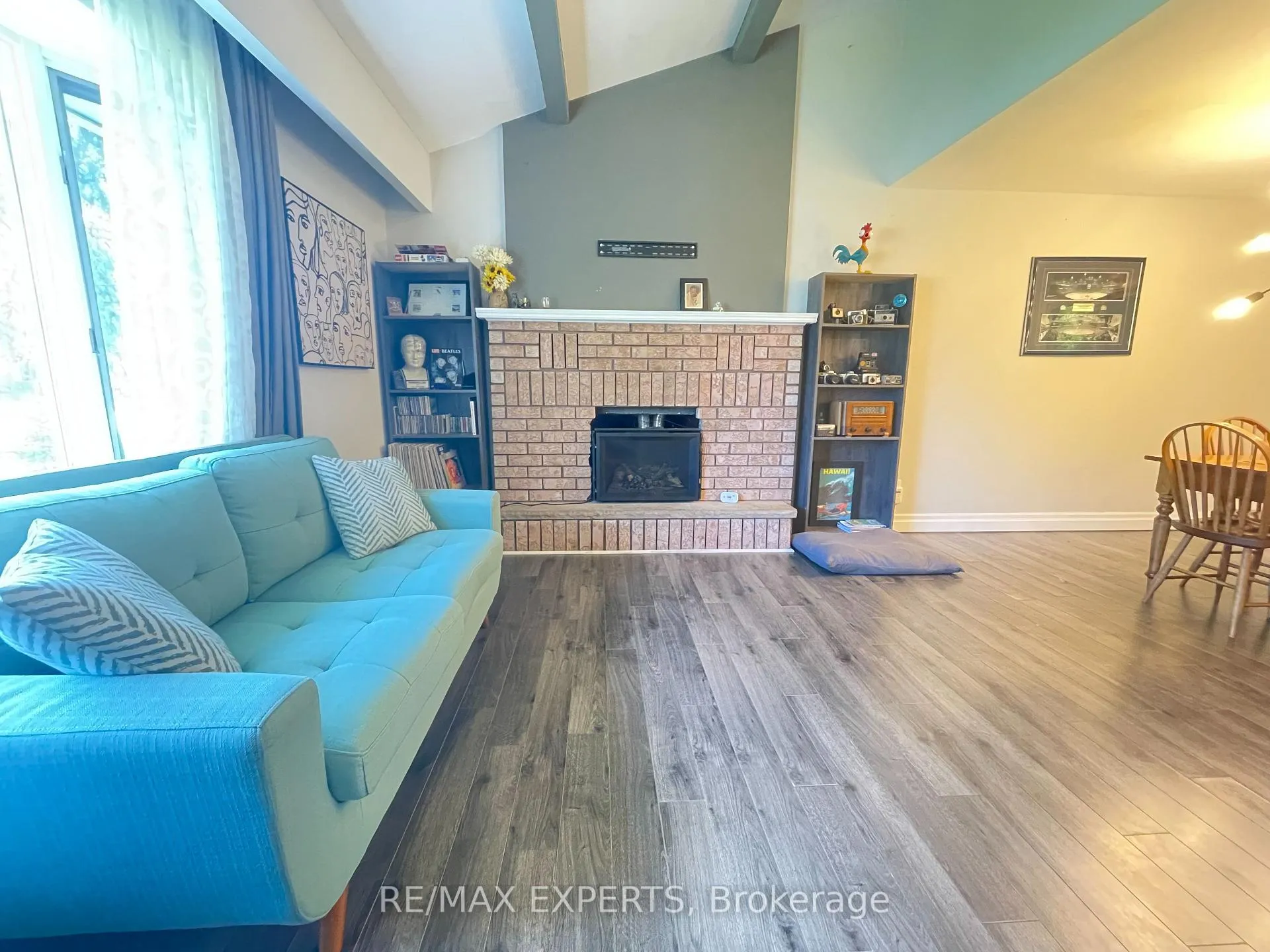 Photo 3 of Unit Upper, 23 Townley Street, Clearview, Nottawa — HOMEH