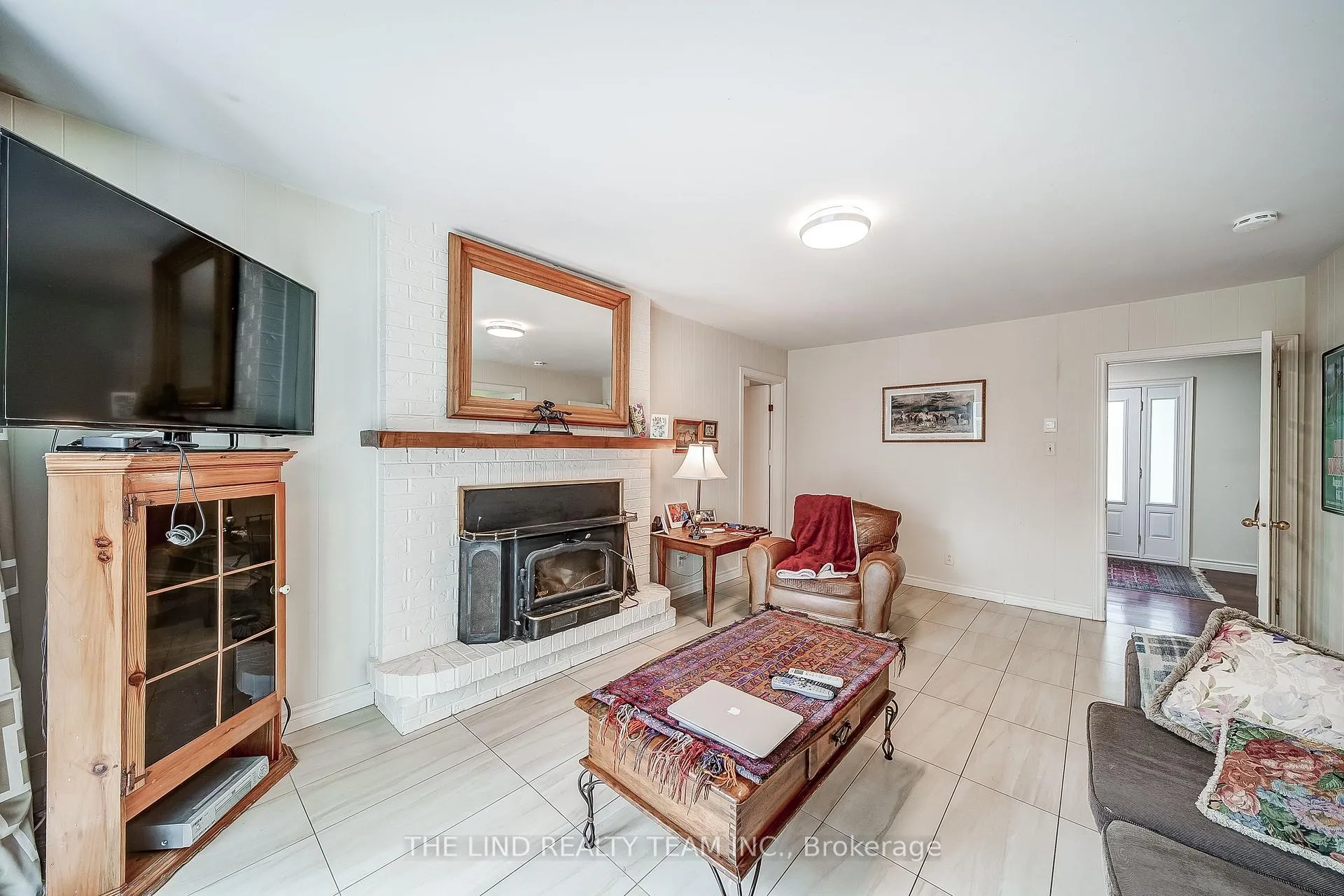 Photo 15 of 15809 Dufferin Street, King, Rural King — HOMEH
