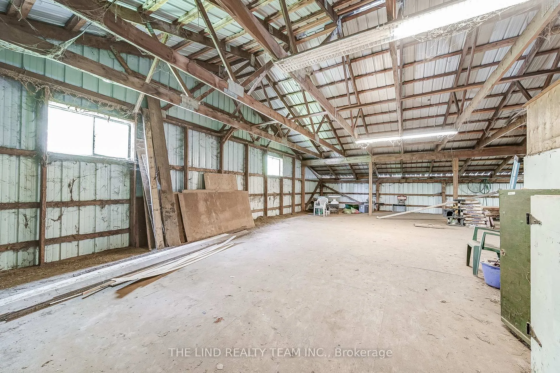 Photo 34 of 15809 Dufferin Street, King, Rural King — HOMEH
