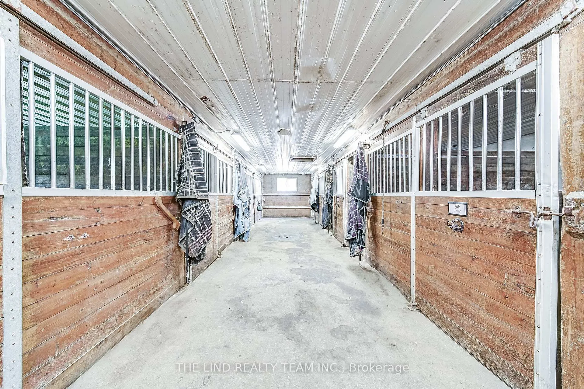 Photo 37 of 15809 Dufferin Street, King, Rural King — HOMEH