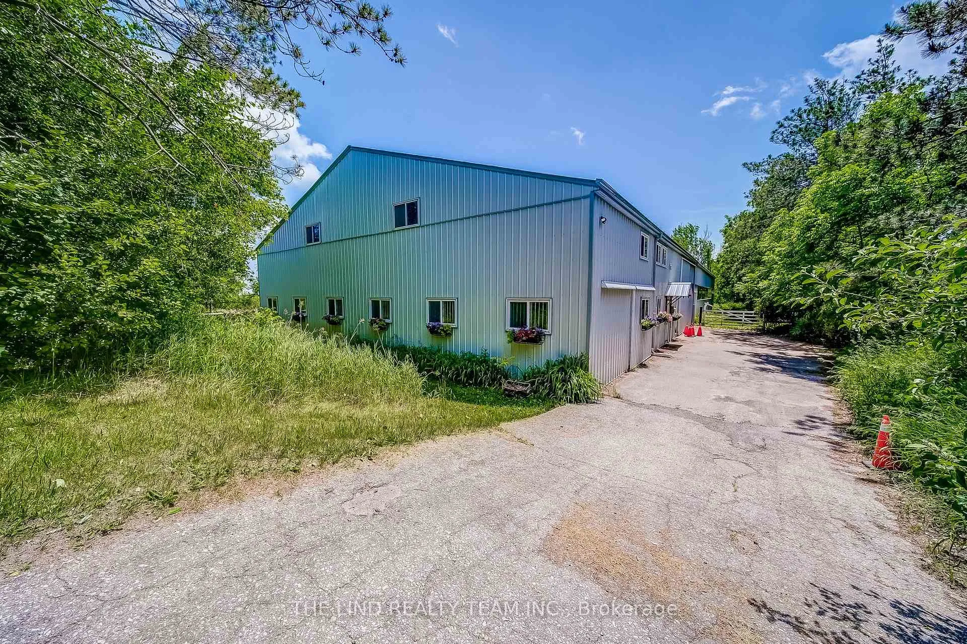 Photo 39 of 15809 Dufferin Street, King, Rural King — HOMEH
