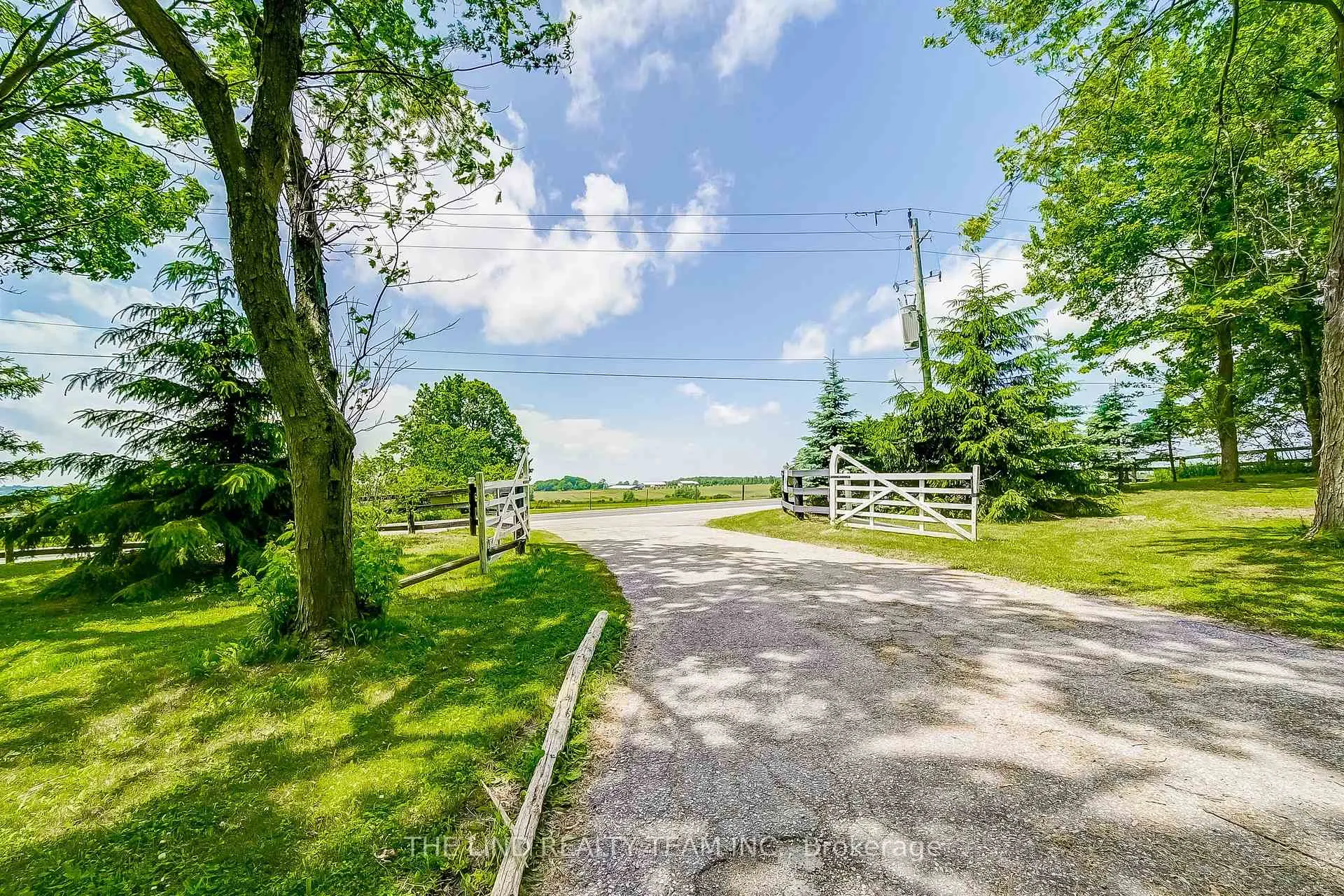 Photo 45 of 15809 Dufferin Street, King, Rural King — HOMEH