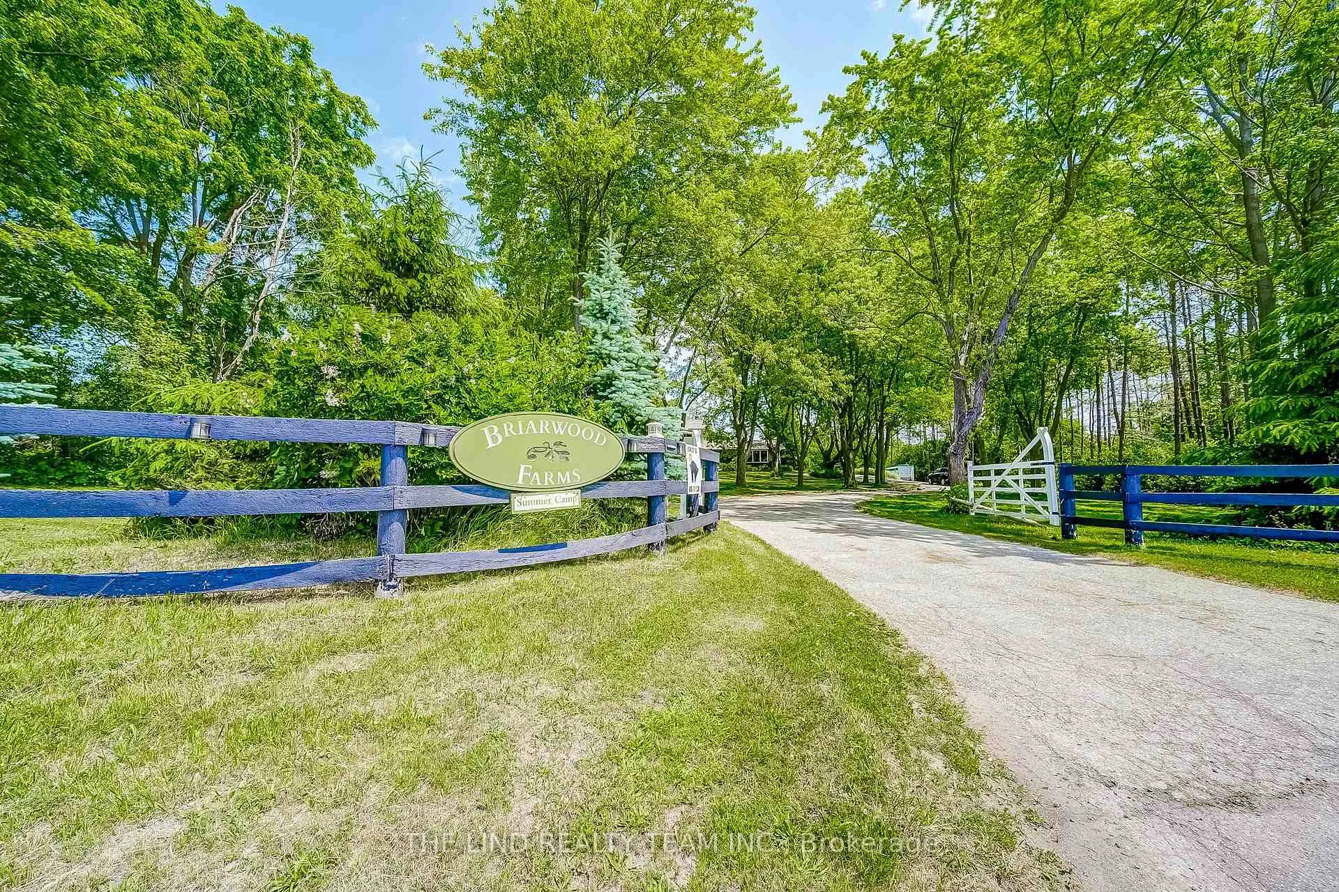 Photo 46 of 15809 Dufferin Street, King, Rural King — HOMEH