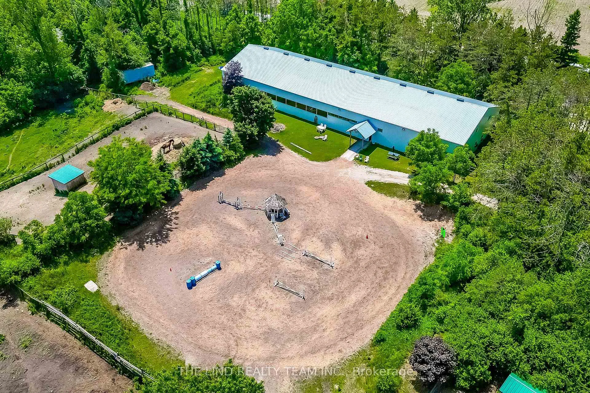 Photo 49 of 15809 Dufferin Street, King, Rural King — HOMEH