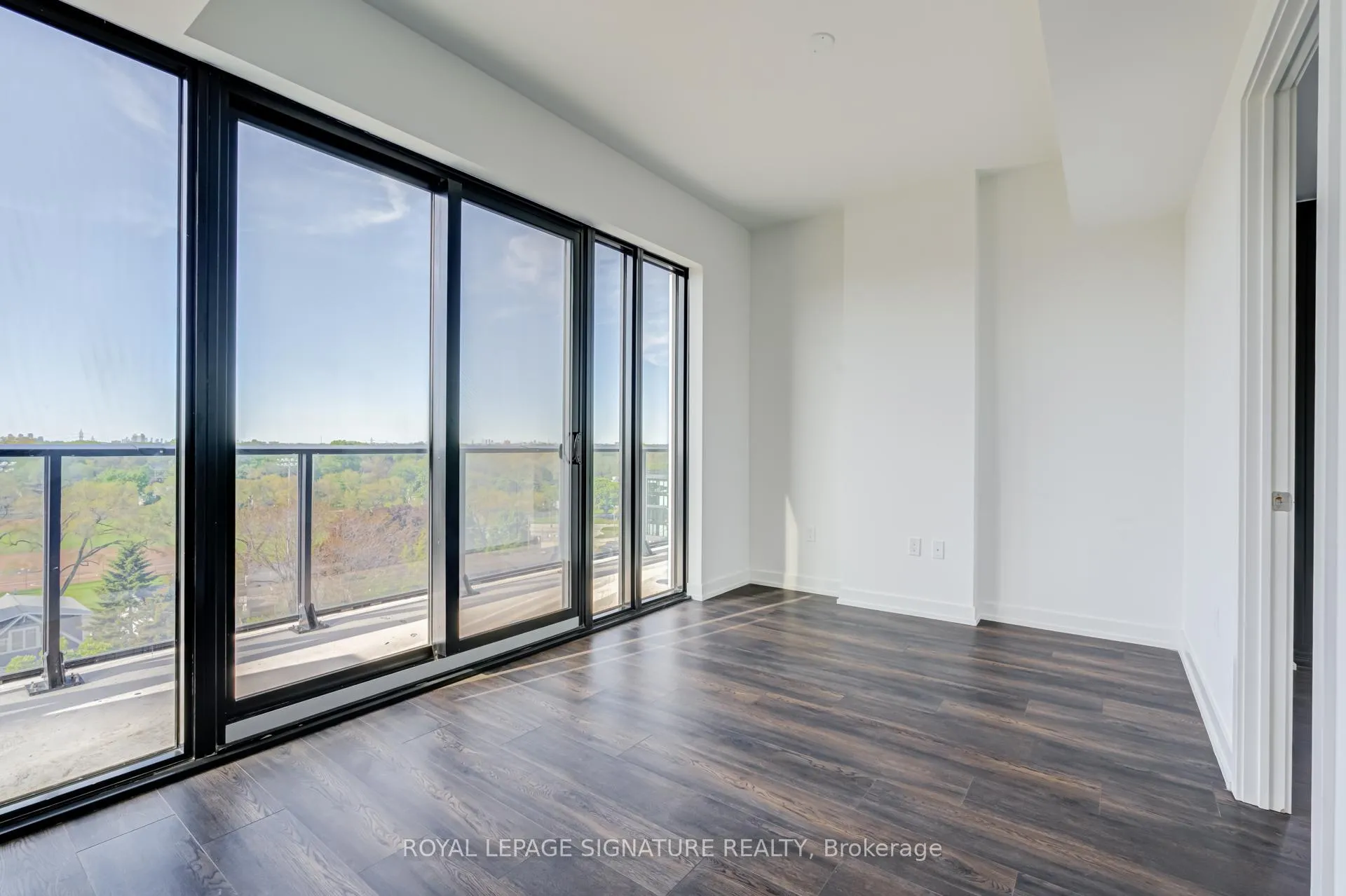 Photo 22 of Unit 820, 799 The Queensway, Etobicoke, Stonegate-Queensway — HOMEH