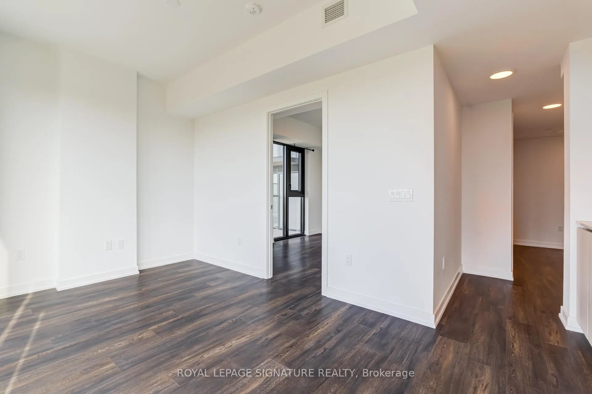 Photo 25 of Unit 820, 799 The Queensway, Etobicoke, Stonegate-Queensway — HOMEH