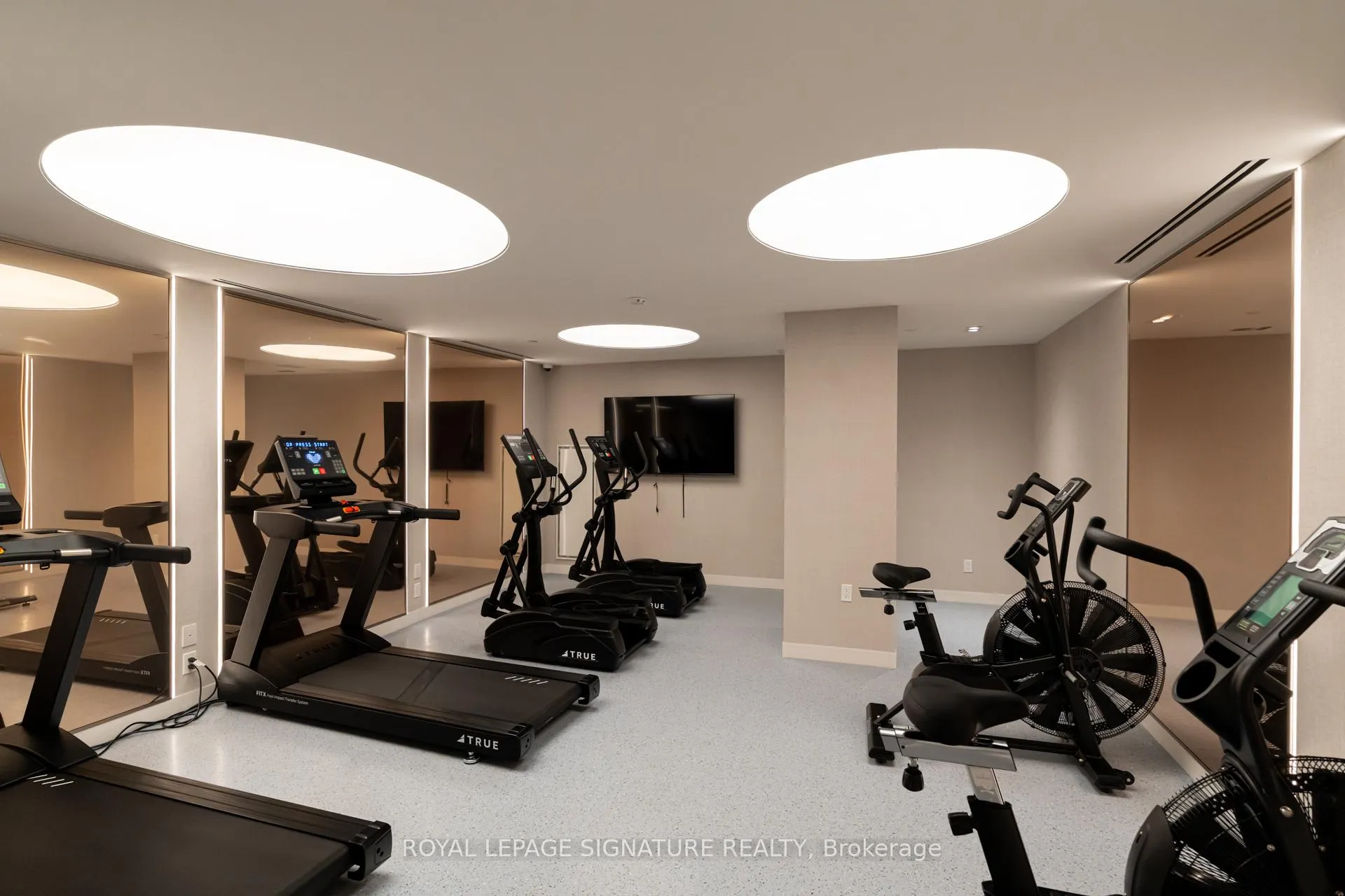 Photo 46 of Unit 820, 799 The Queensway, Etobicoke, Stonegate-Queensway — HOMEH