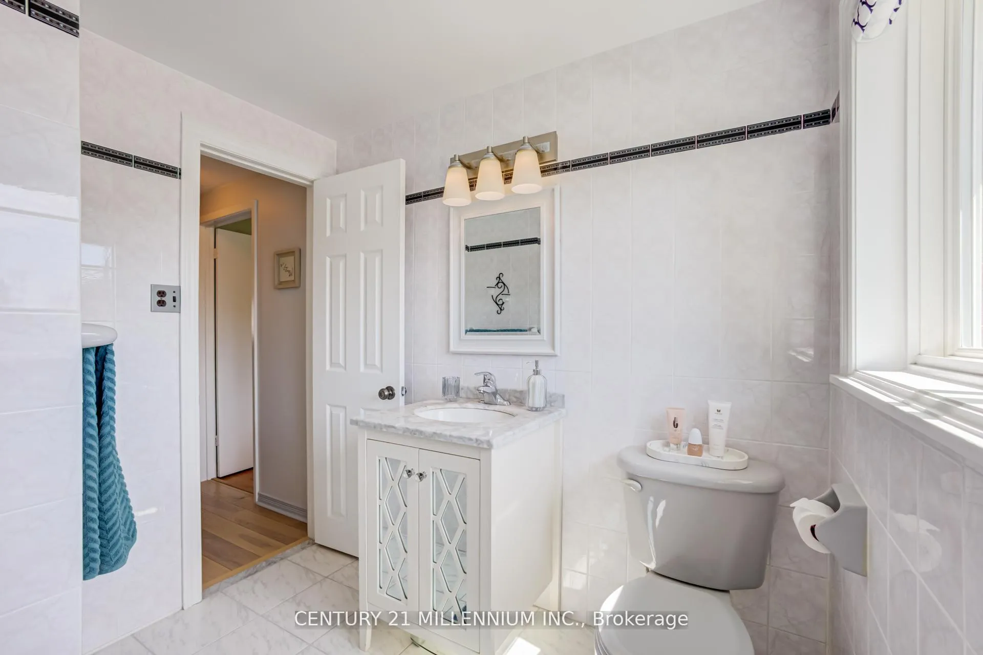 Photo 16 of Unit 17, 17 Craigleigh Crescent, Brampton, Avondale — HOMEH
