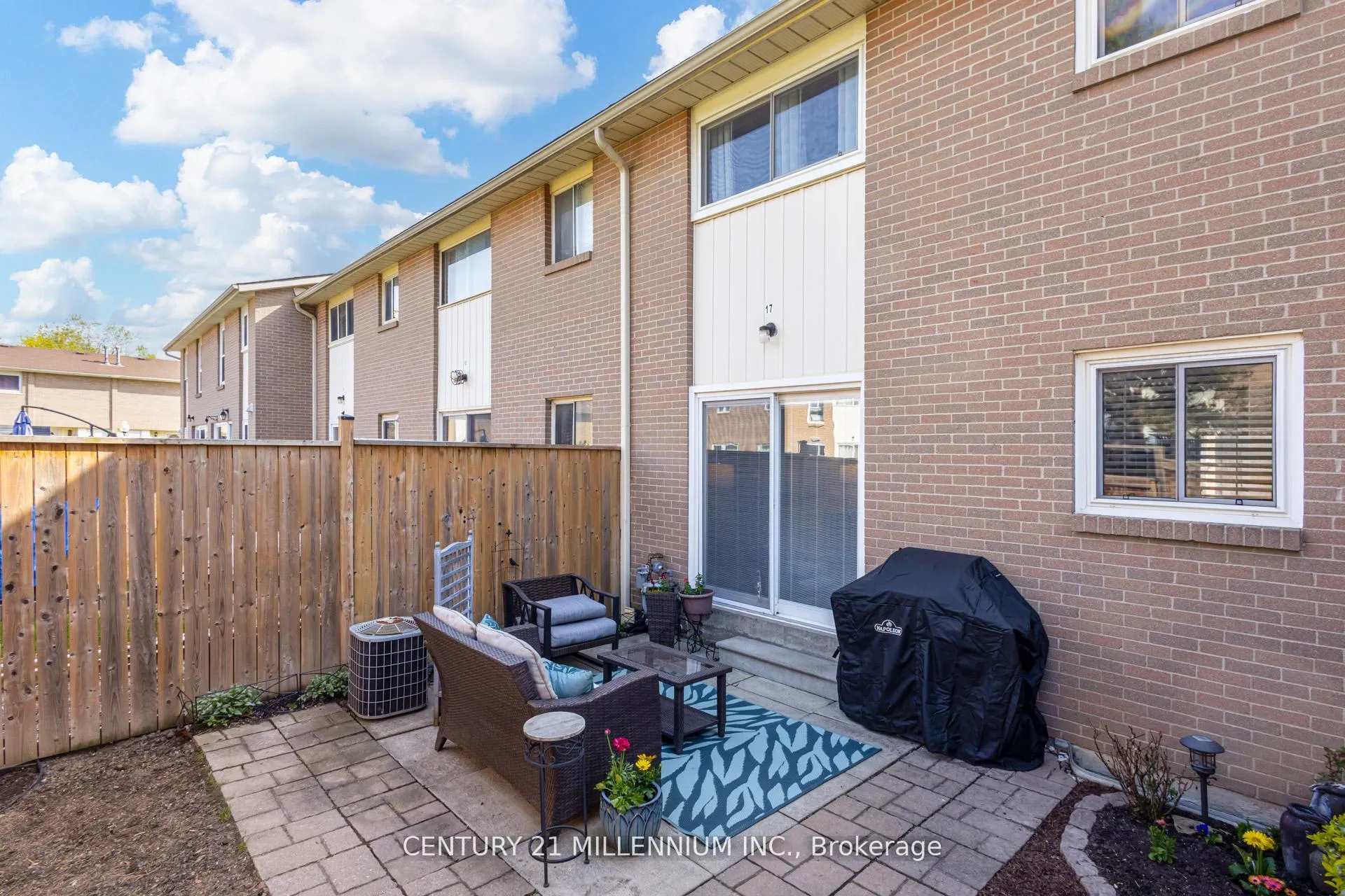 Photo 24 of Unit 17, 17 Craigleigh Crescent, Brampton, Avondale — HOMEH