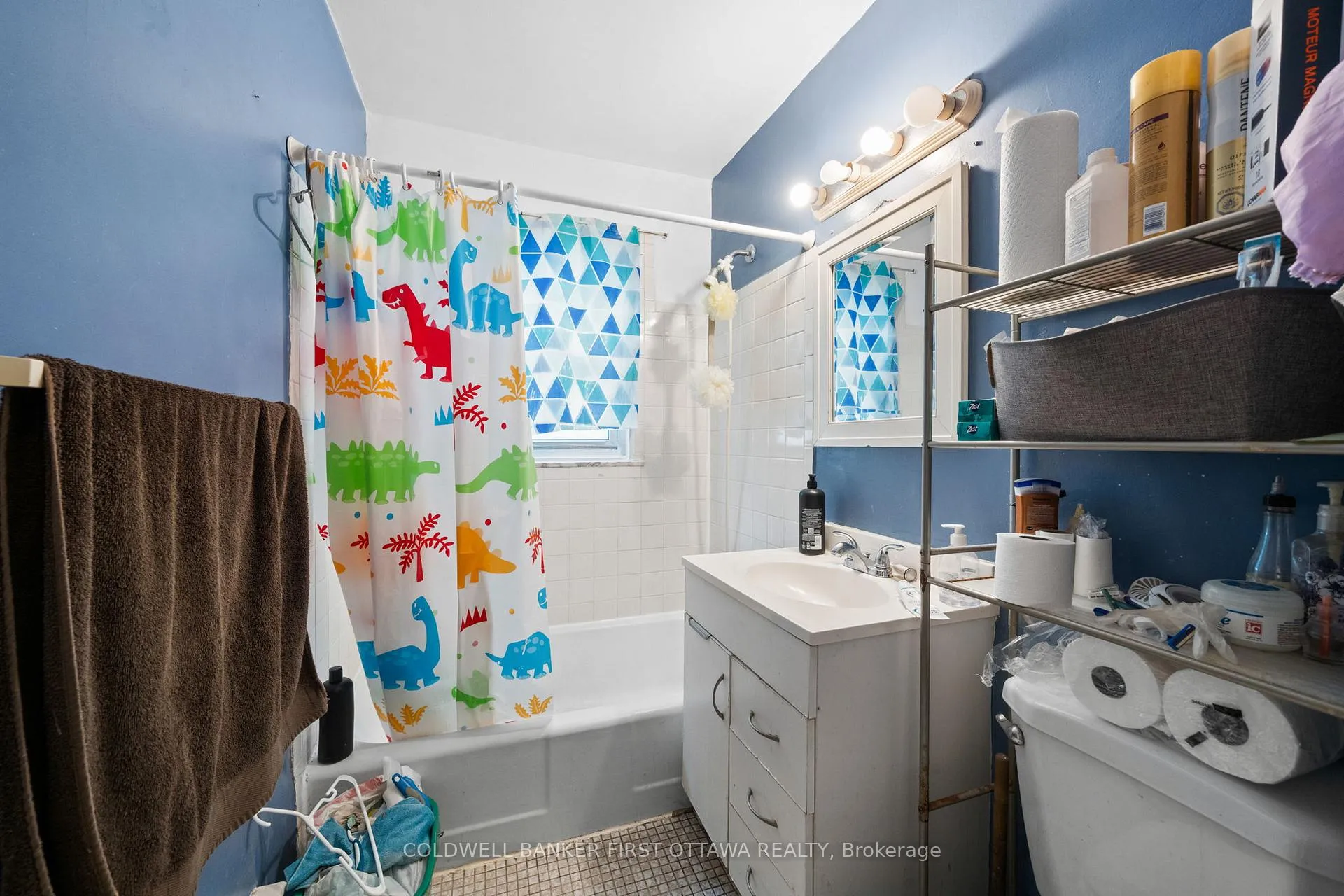 Photo 20 of 397 Brant Street, Ottawa, Vanier — HOMEH