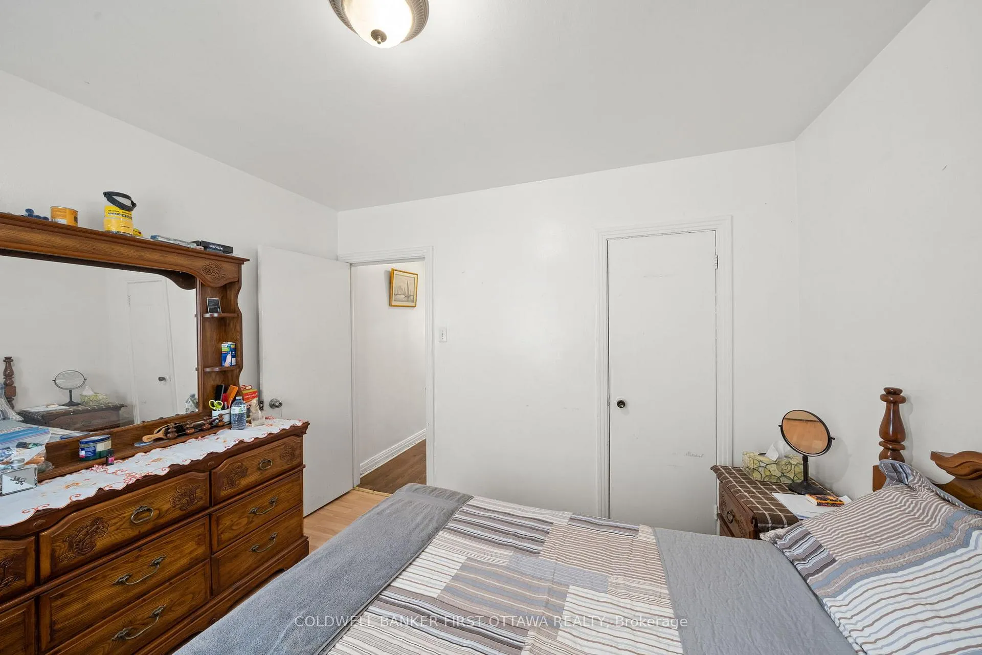 Photo 22 of 397 Brant Street, Ottawa, Vanier — HOMEH