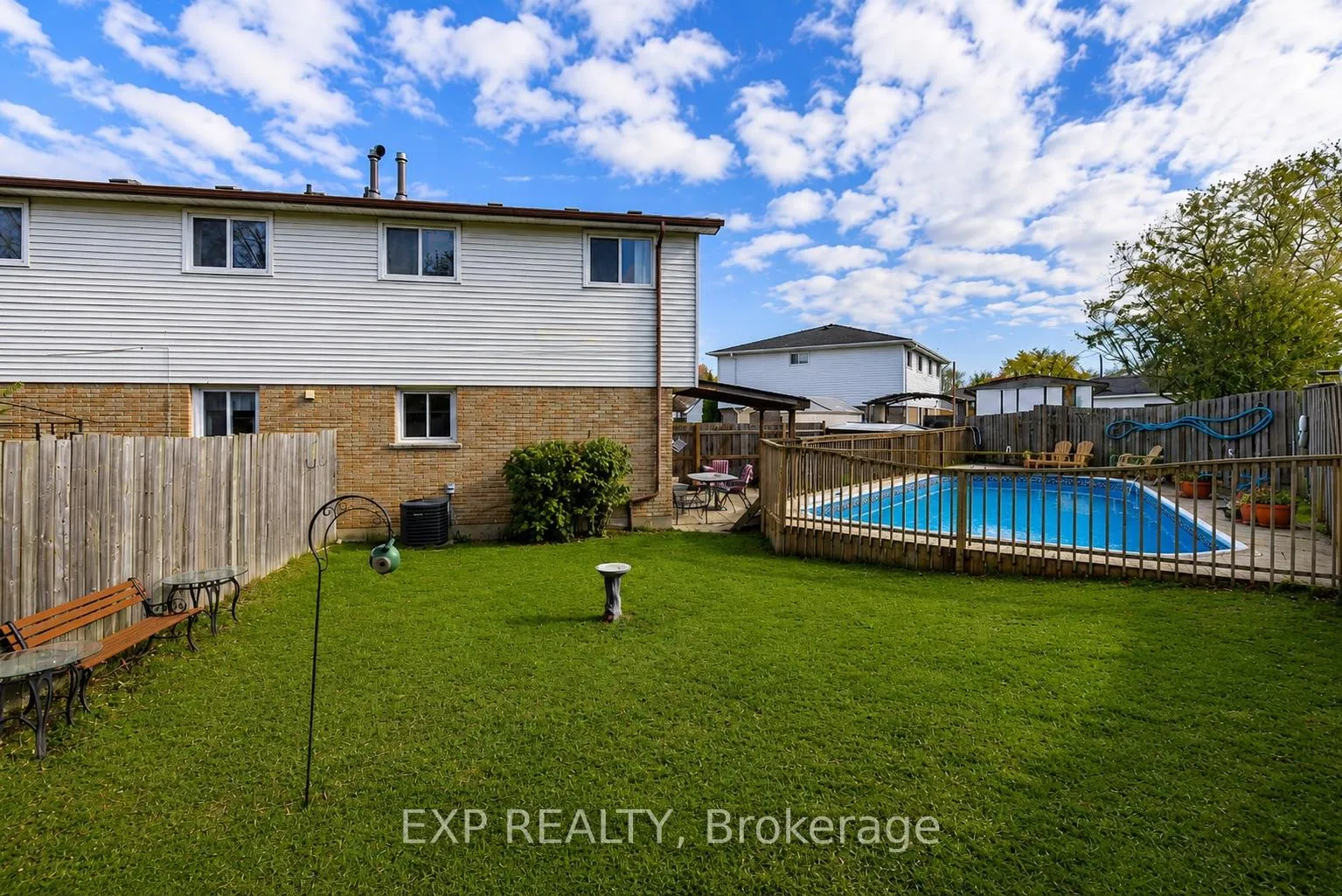 Photo 3 of 9 Cleveland Place, Hamilton, Stoney Creek Mountain — HOMEH