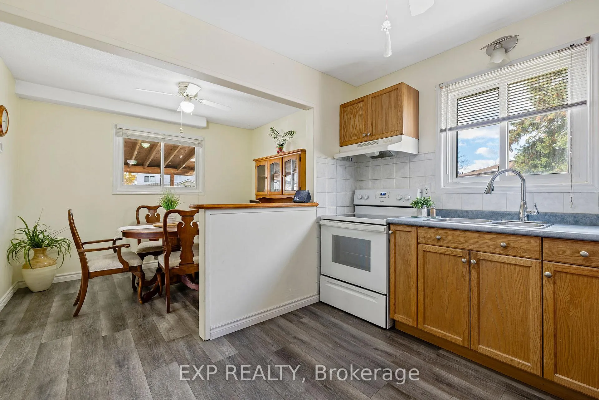 Photo 11 of 9 Cleveland Place, Hamilton, Stoney Creek Mountain — HOMEH