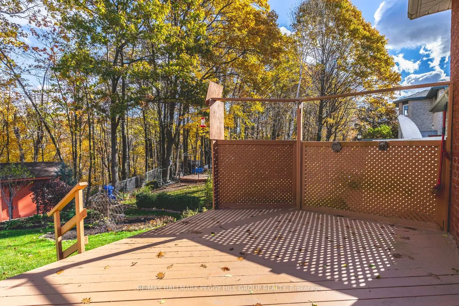 Photo 19 of 465 Ferndale Drive N, Barrie, Northwest — HOMEH