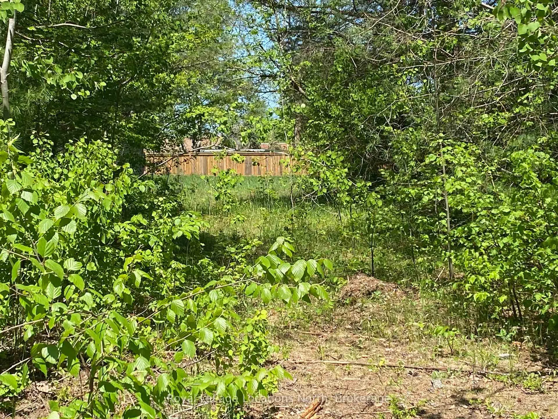 Photo 1 of 10 Jonathan Court N, Clearview, Stayner — HOMEH