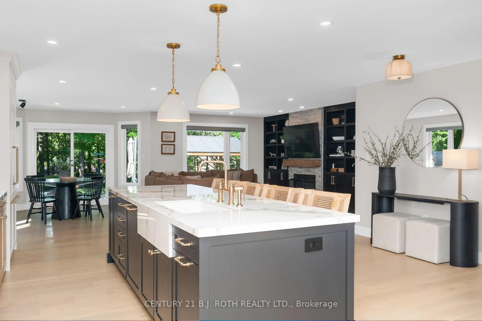 Photo 6 of 151 Wildwood Trail, Barrie, Ardagh — HOMEH