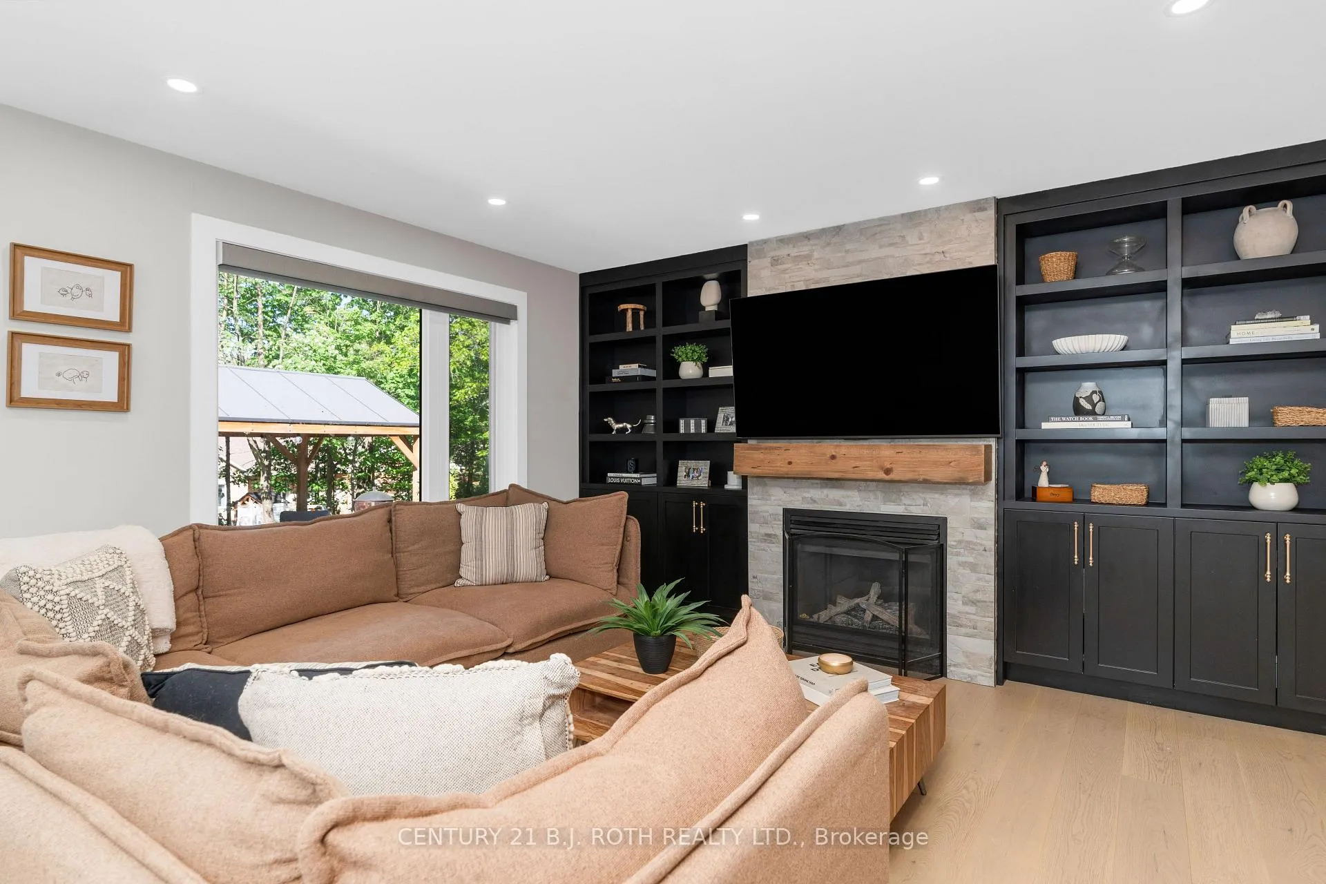 Photo 12 of 151 Wildwood Trail, Barrie, Ardagh — HOMEH
