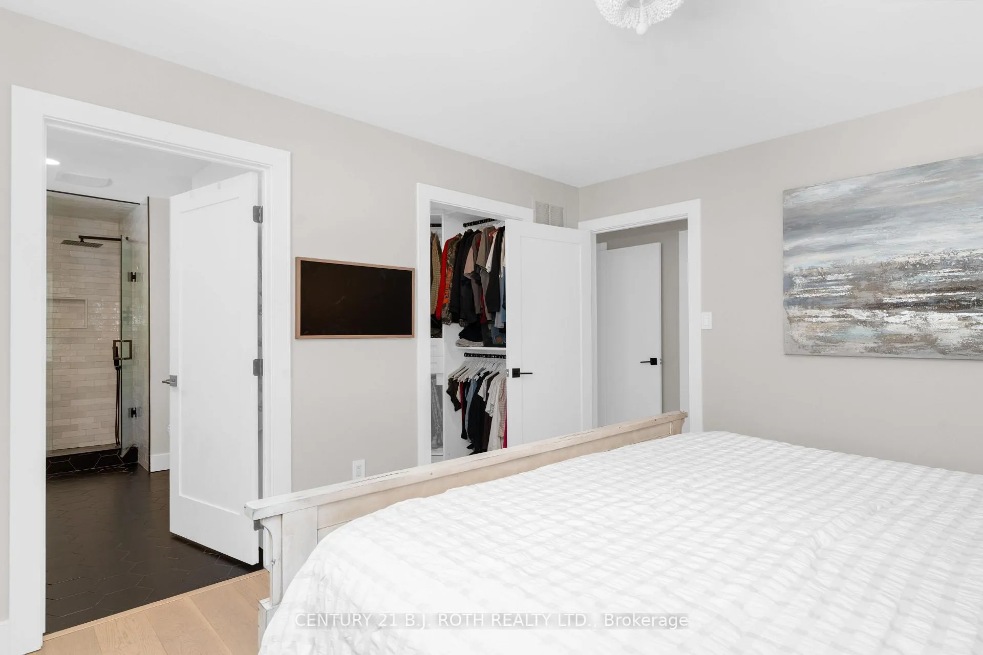 Photo 16 of 151 Wildwood Trail, Barrie, Ardagh — HOMEH
