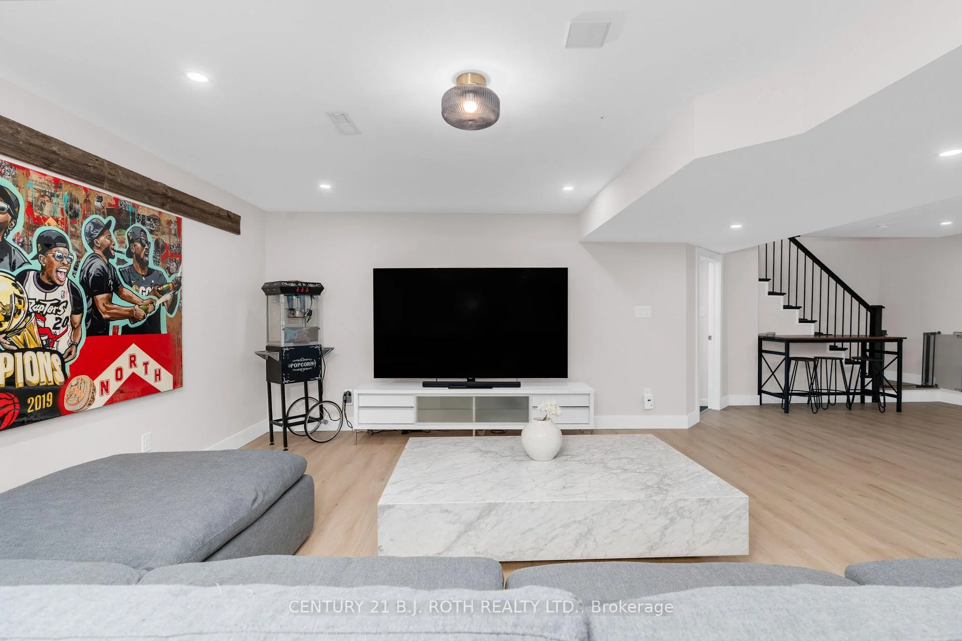 Photo 28 of 151 Wildwood Trail, Barrie, Ardagh — HOMEH