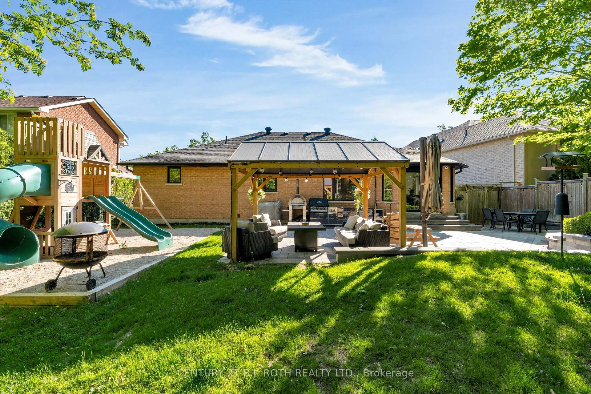 Photo 41 of 151 Wildwood Trail, Barrie, Ardagh — HOMEH