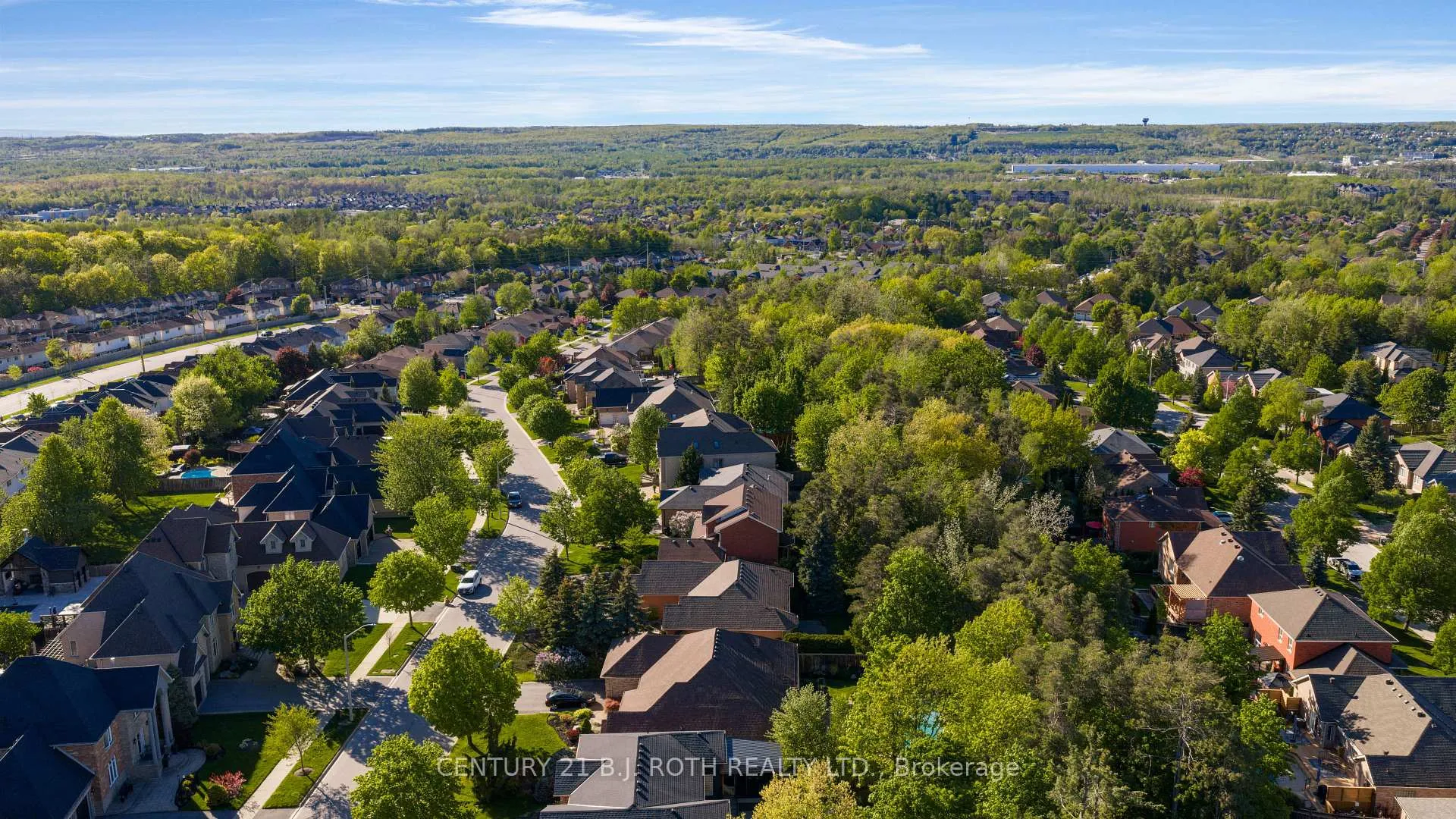 Photo 49 of 151 Wildwood Trail, Barrie, Ardagh — HOMEH