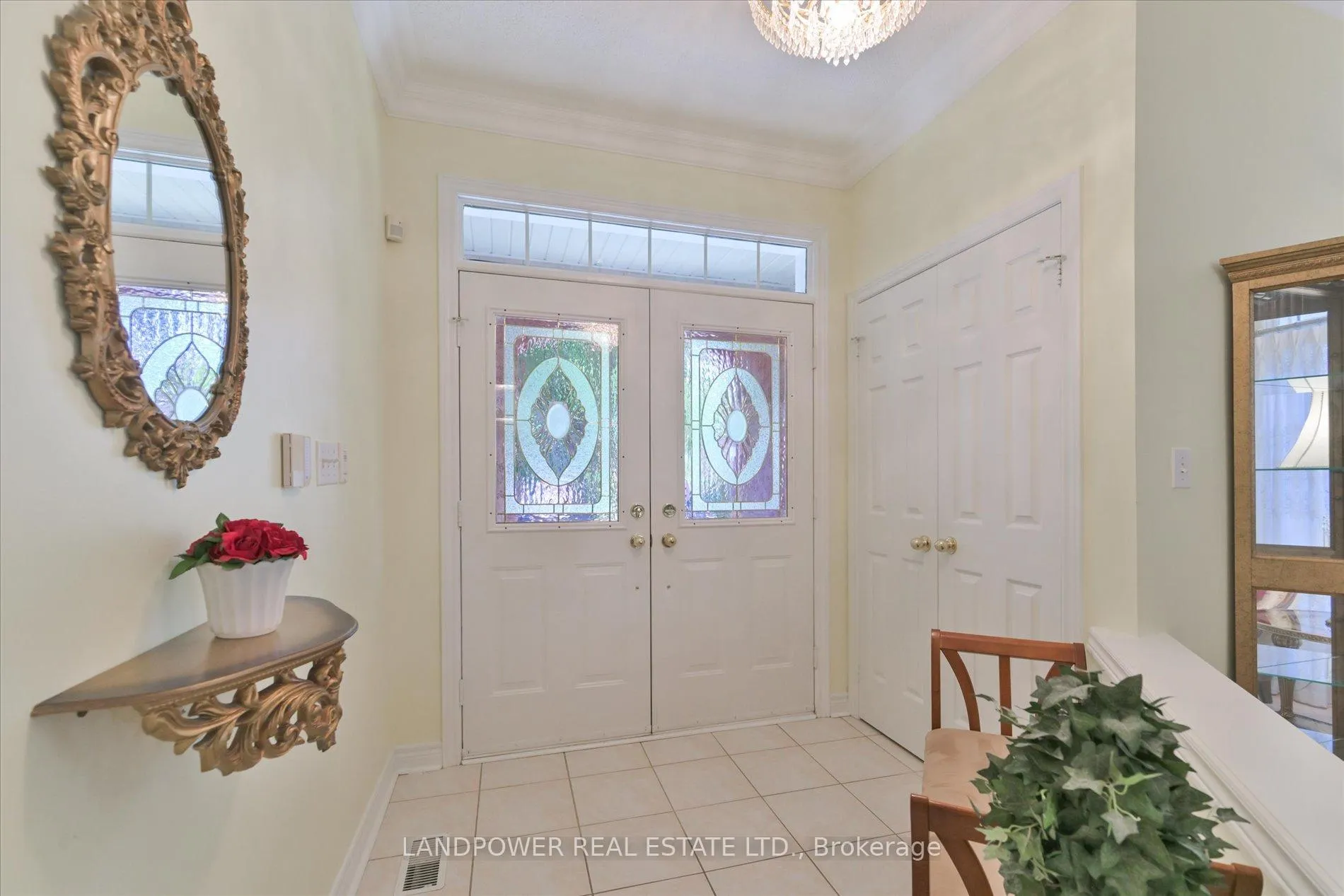 Photo 2 of 22 Red Ash Drive, Markham, Legacy — HOMEH