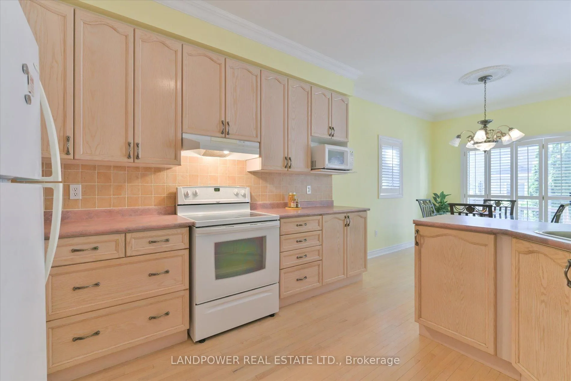 Photo 8 of 22 Red Ash Drive, Markham, Legacy — HOMEH