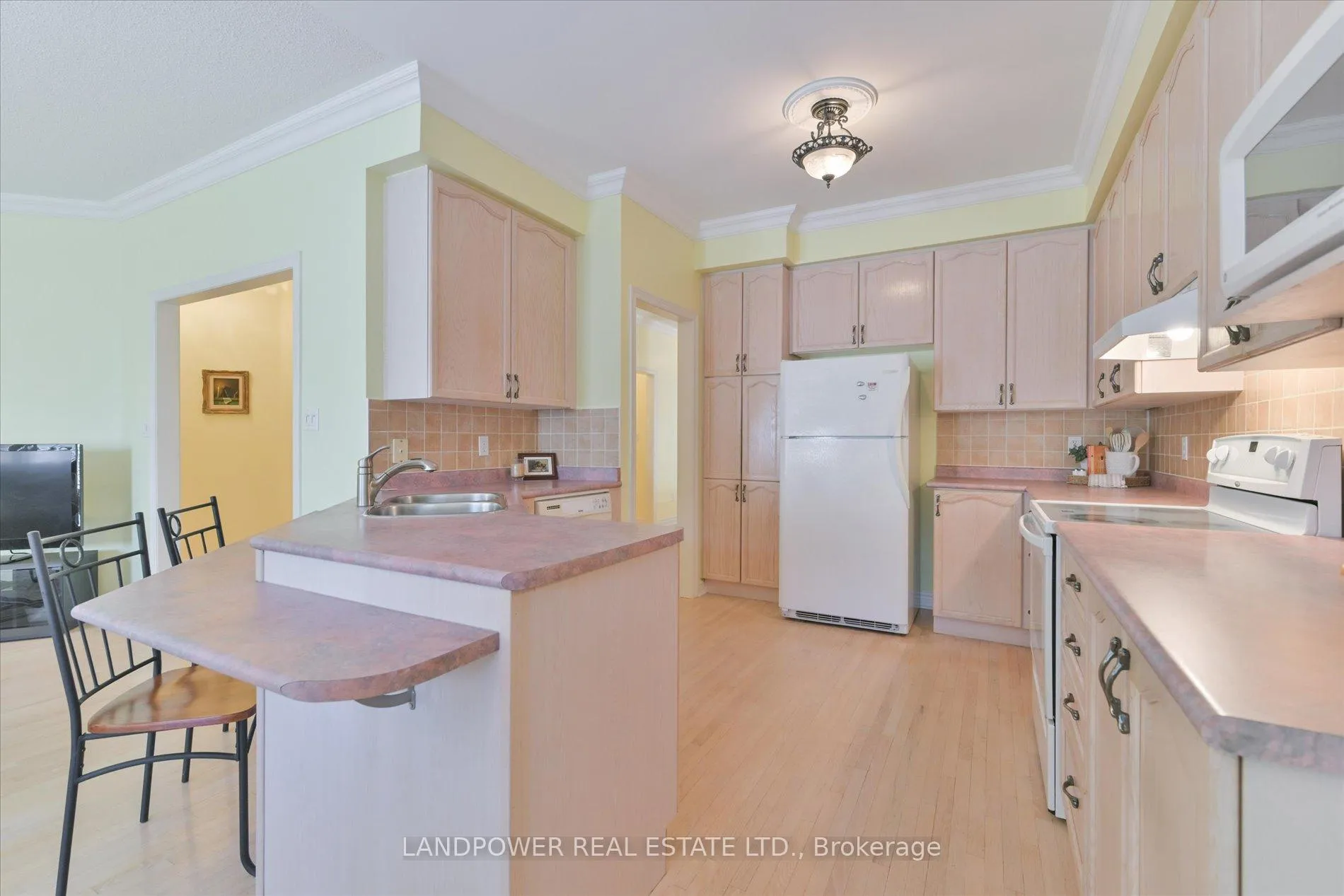 Photo 9 of 22 Red Ash Drive, Markham, Legacy — HOMEH