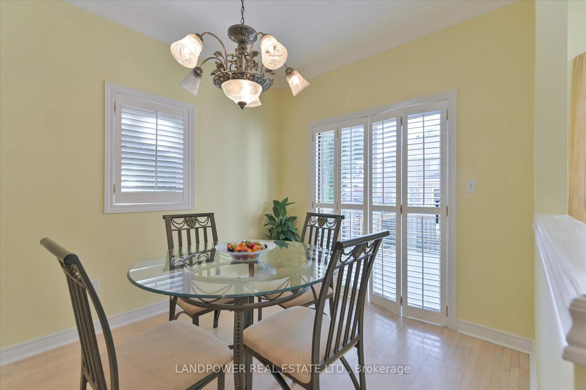 Photo 10 of 22 Red Ash Drive, Markham, Legacy — HOMEH