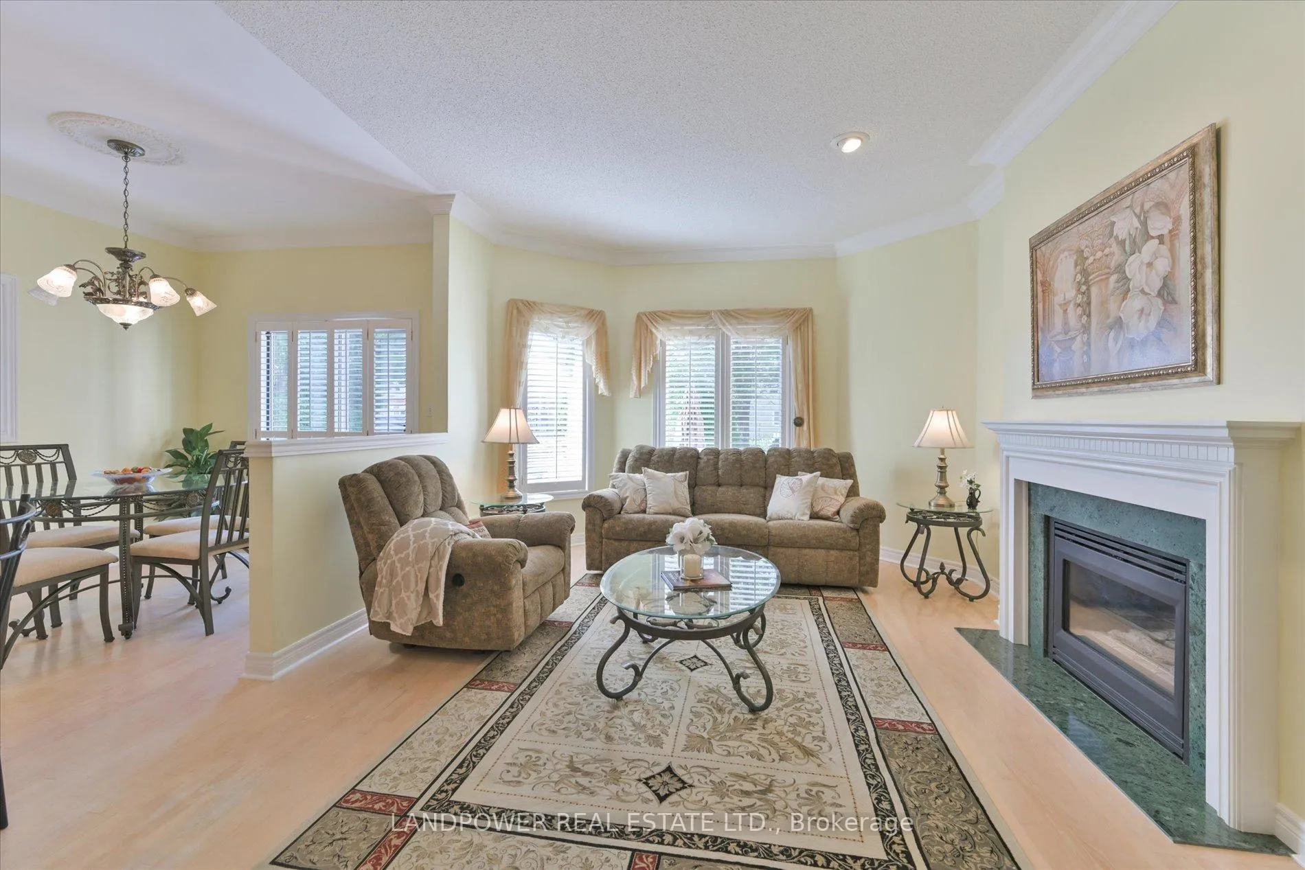 Photo 13 of 22 Red Ash Drive, Markham, Legacy — HOMEH