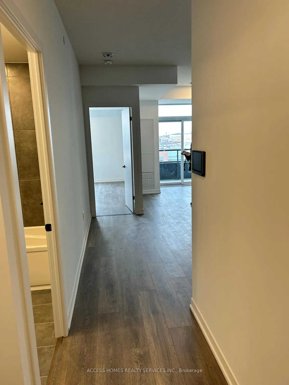 Photo 3 of Unit 522, 4878 Powers Common, Burlington, Alton — HOMEH